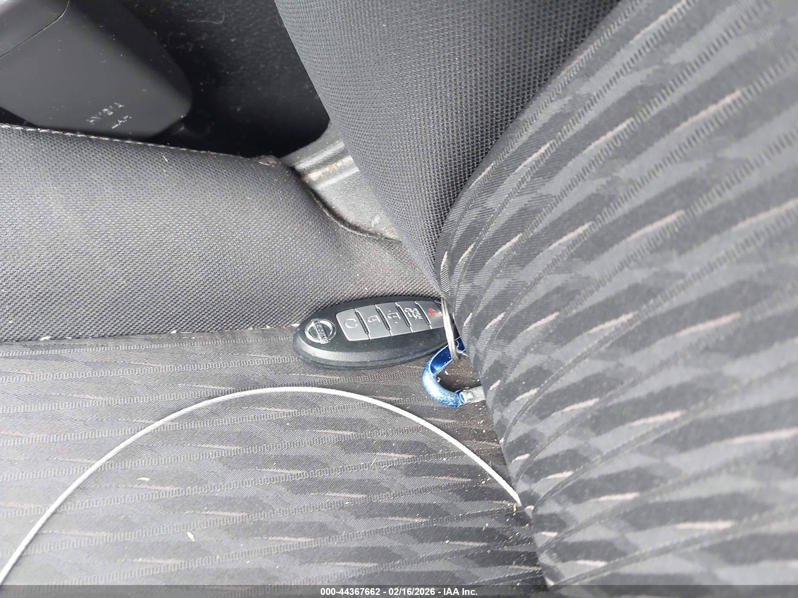 NISSAN ROGUE image 11