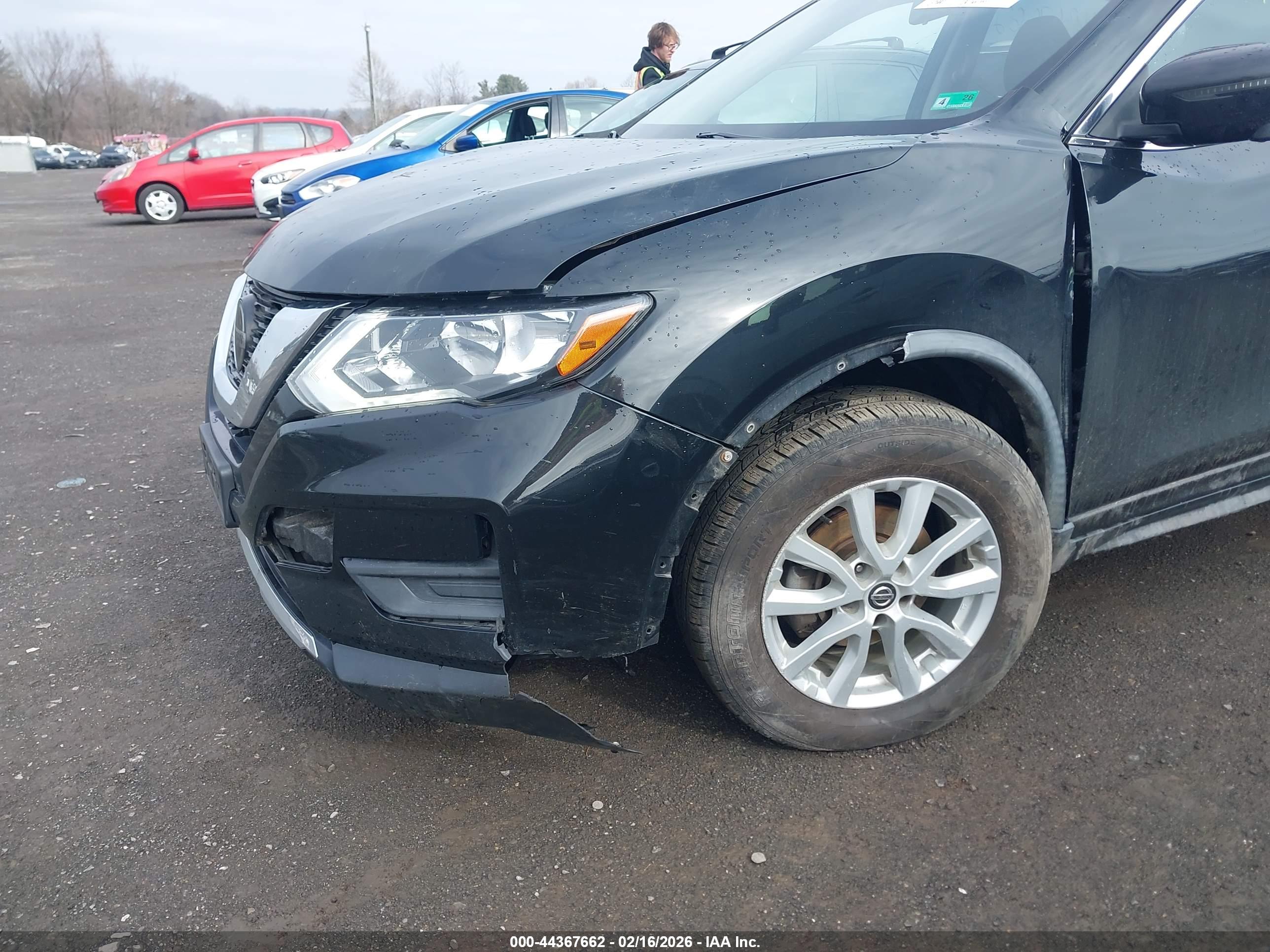NISSAN ROGUE image 6