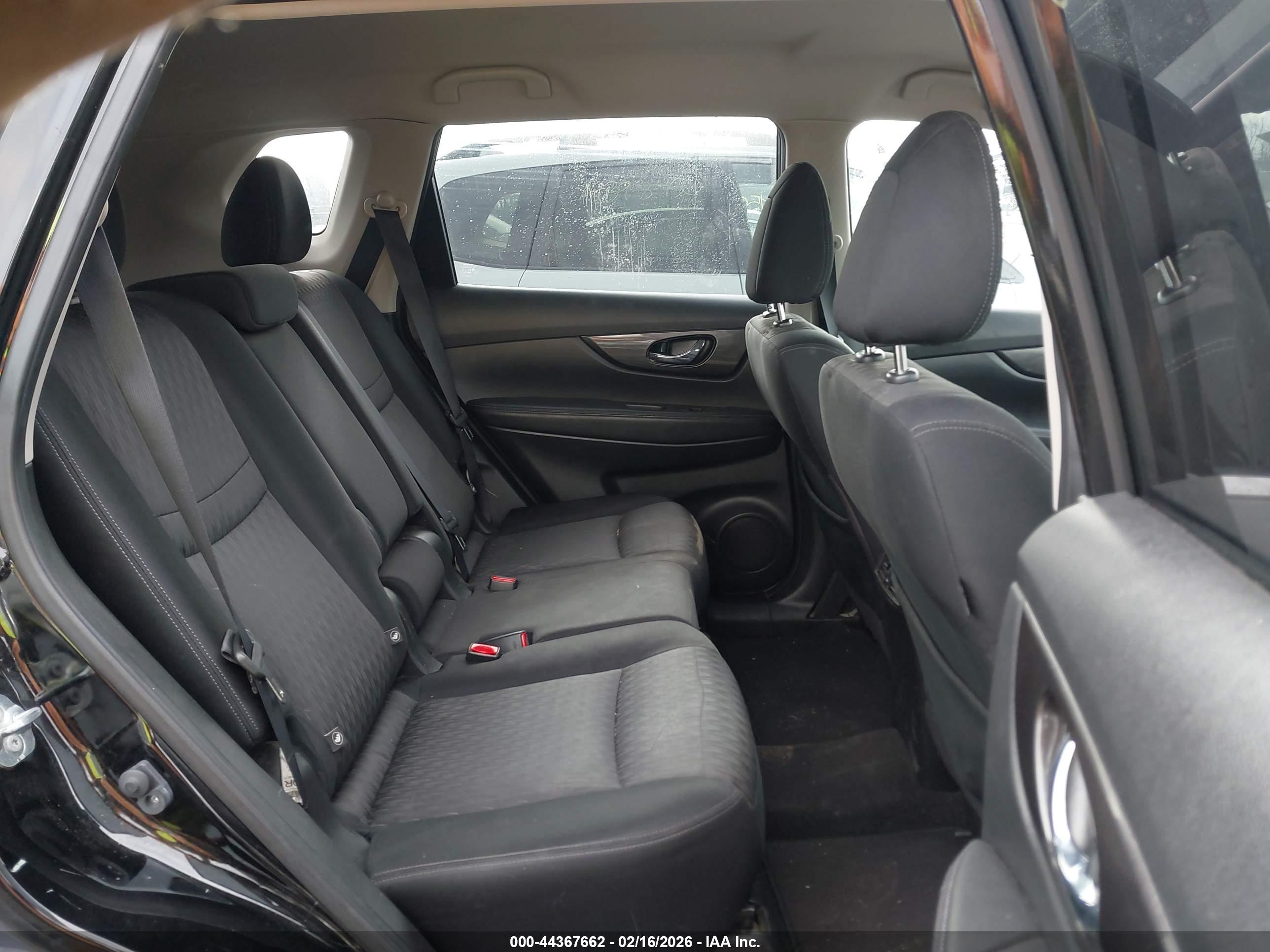 NISSAN ROGUE image 8