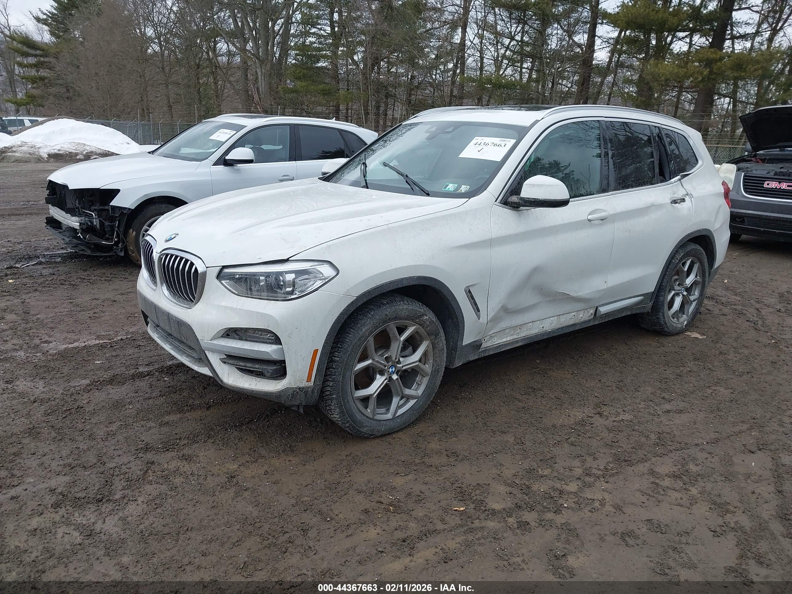 BMW X3 image 2