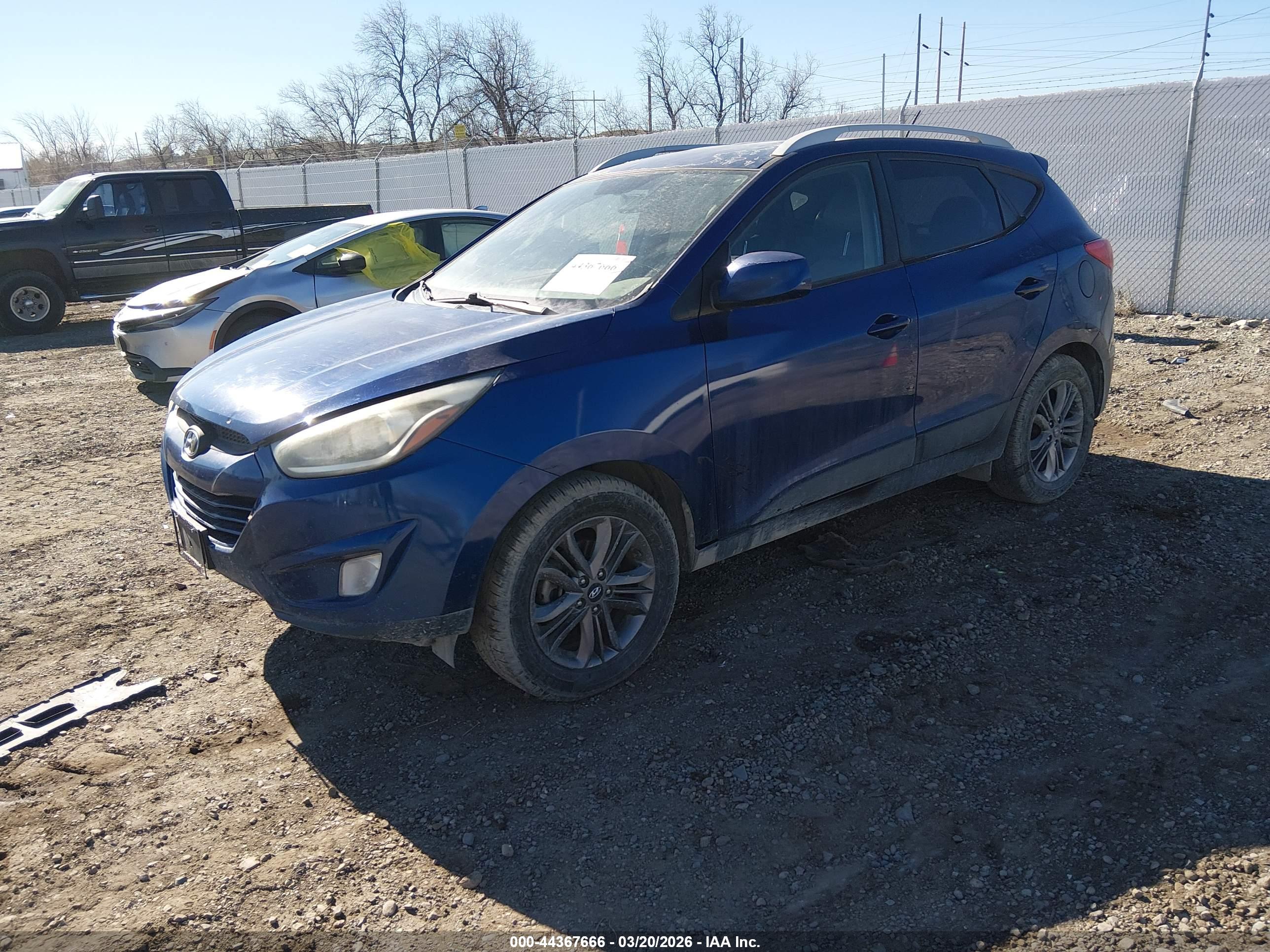 HYUNDAI TUCSON image 2
