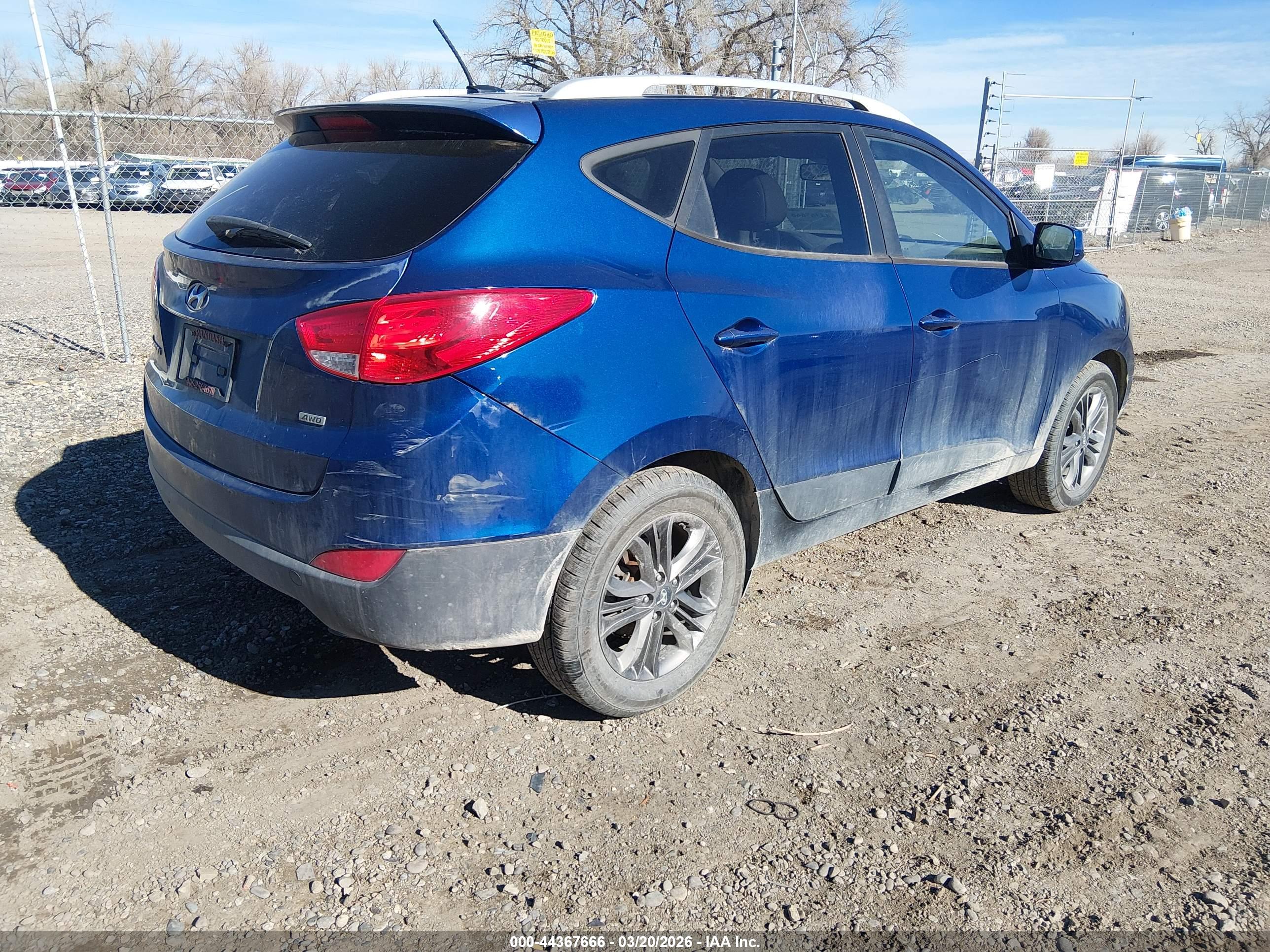 HYUNDAI TUCSON image 4