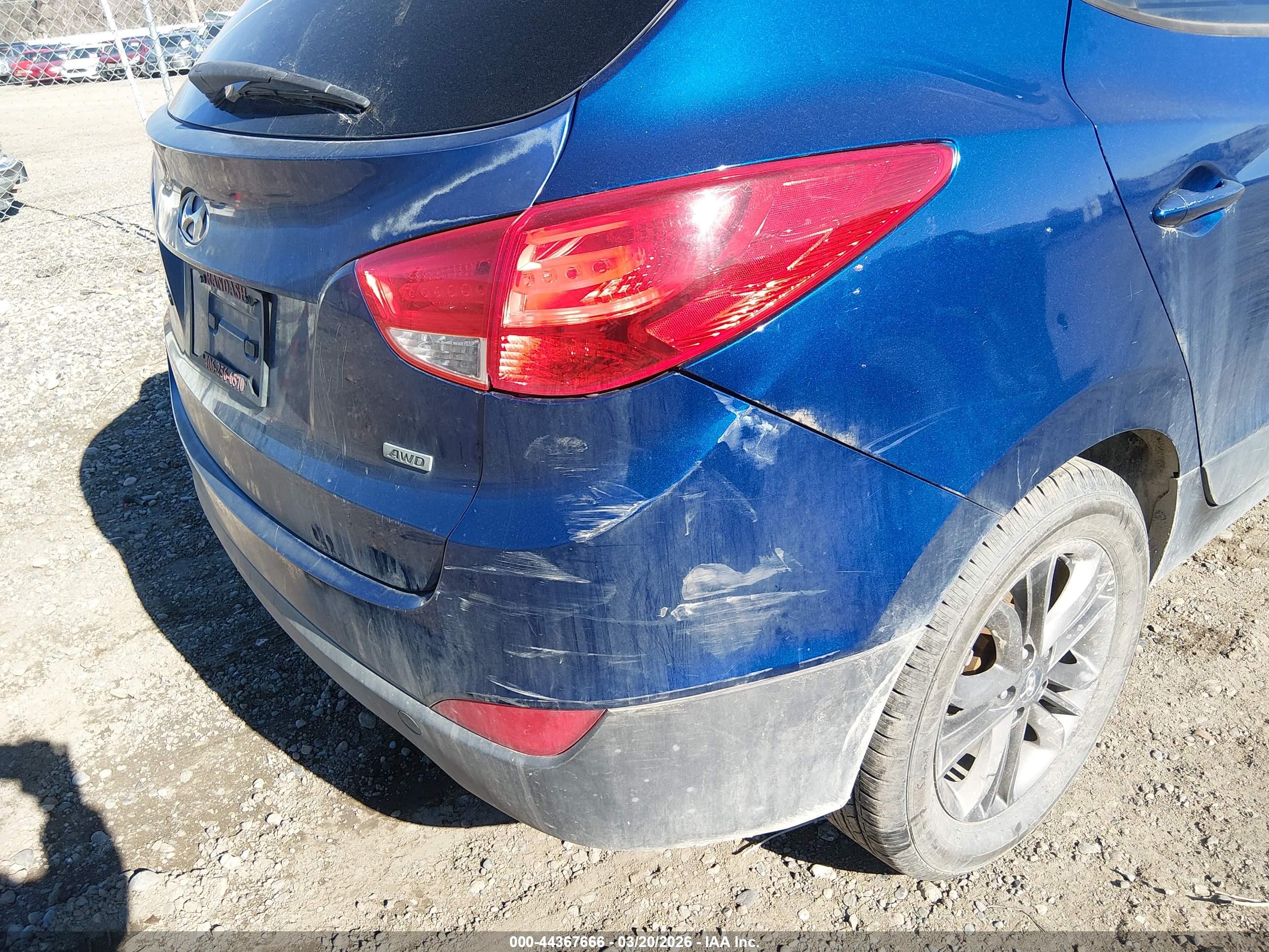 HYUNDAI TUCSON image 6