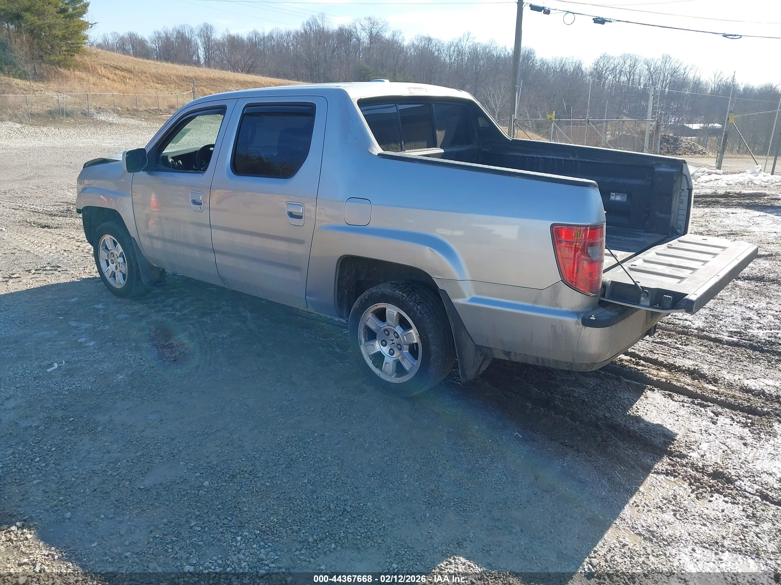 HONDA RIDGELINE image 3