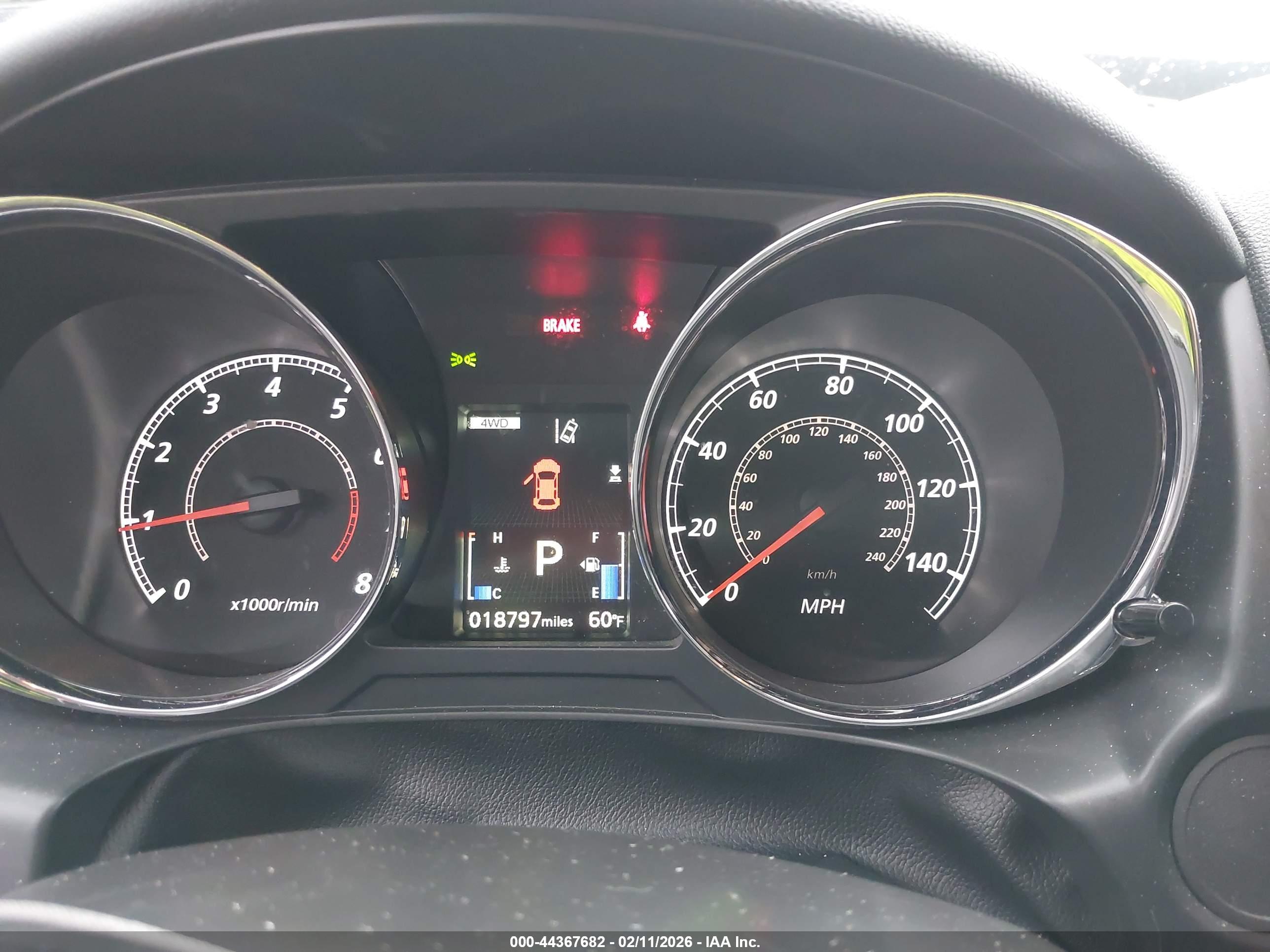 MITSUBISHI OUTLANDER image 7
