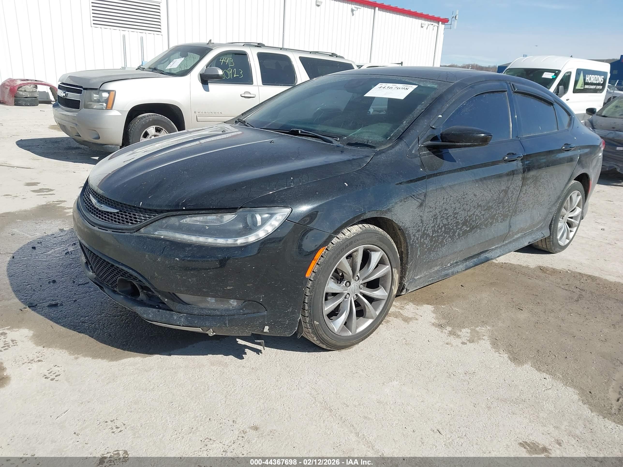 CHRYSLER 200 image 2