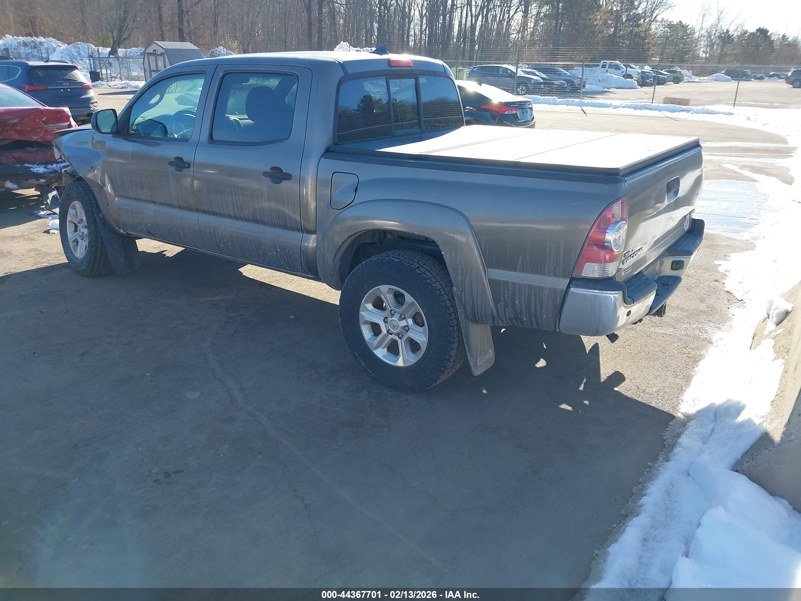 TOYOTA TACOMA image 3