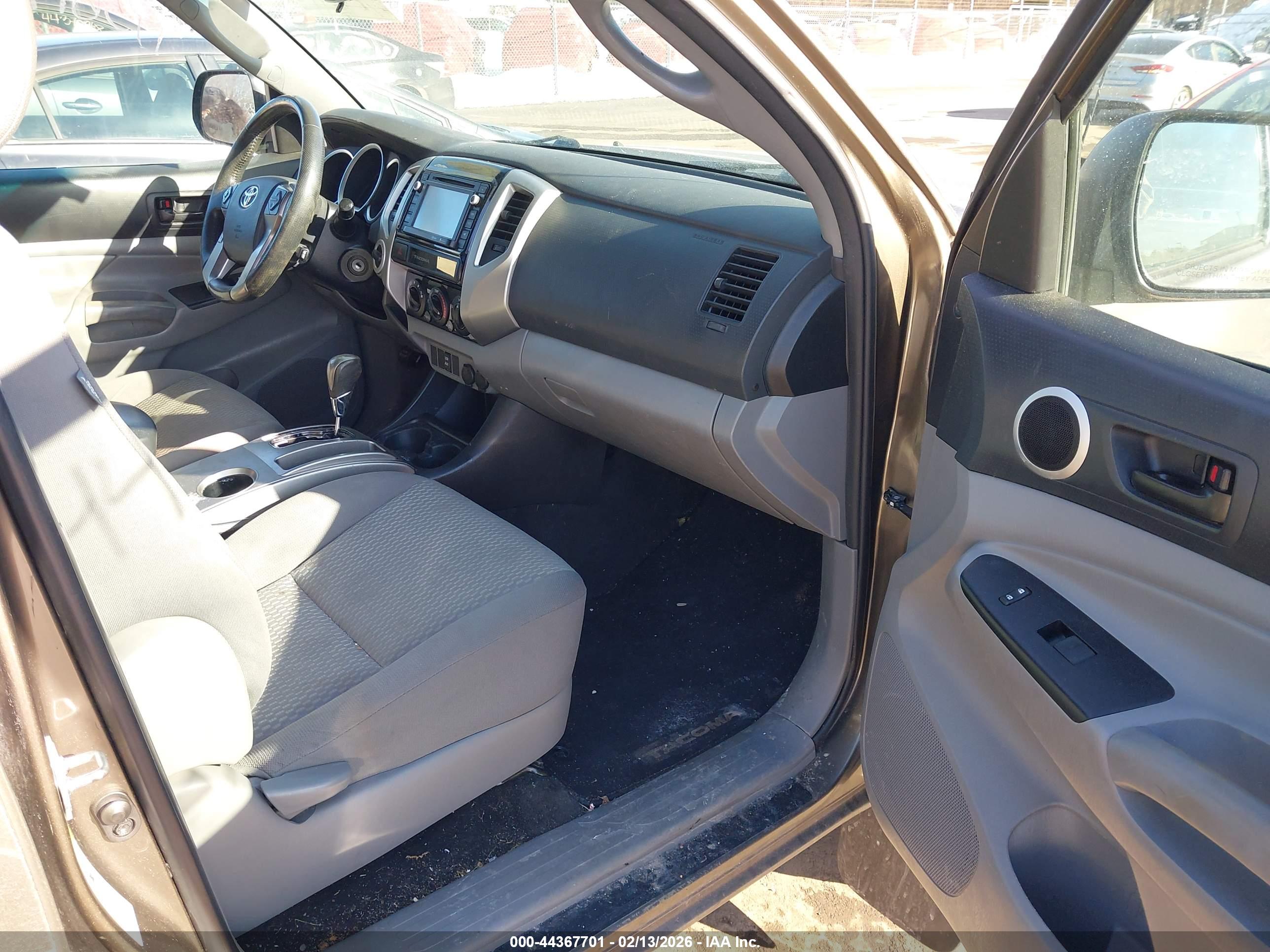 TOYOTA TACOMA image 5