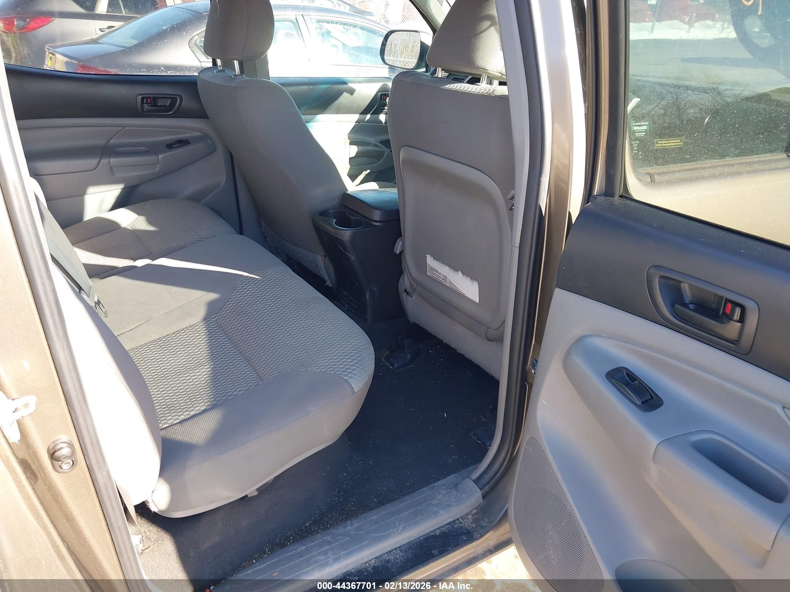 TOYOTA TACOMA image 8