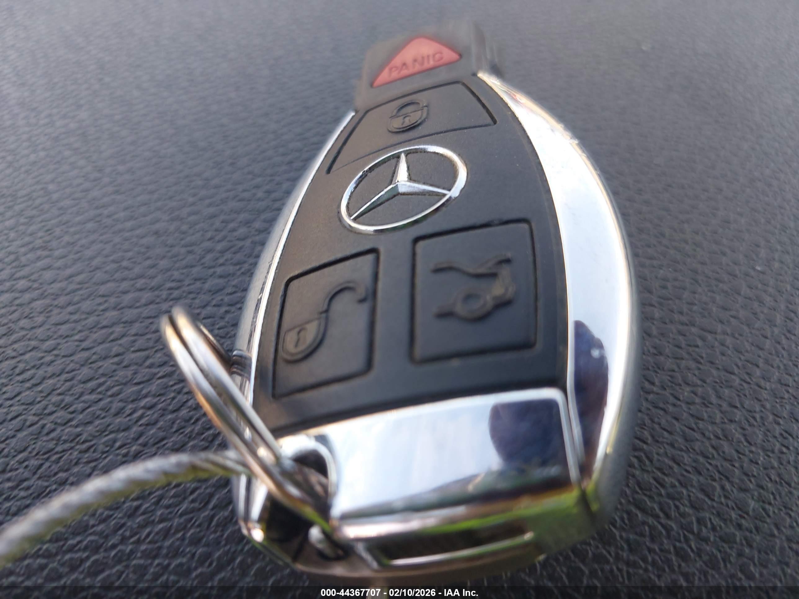 MERCEDES-BENZ C image 11