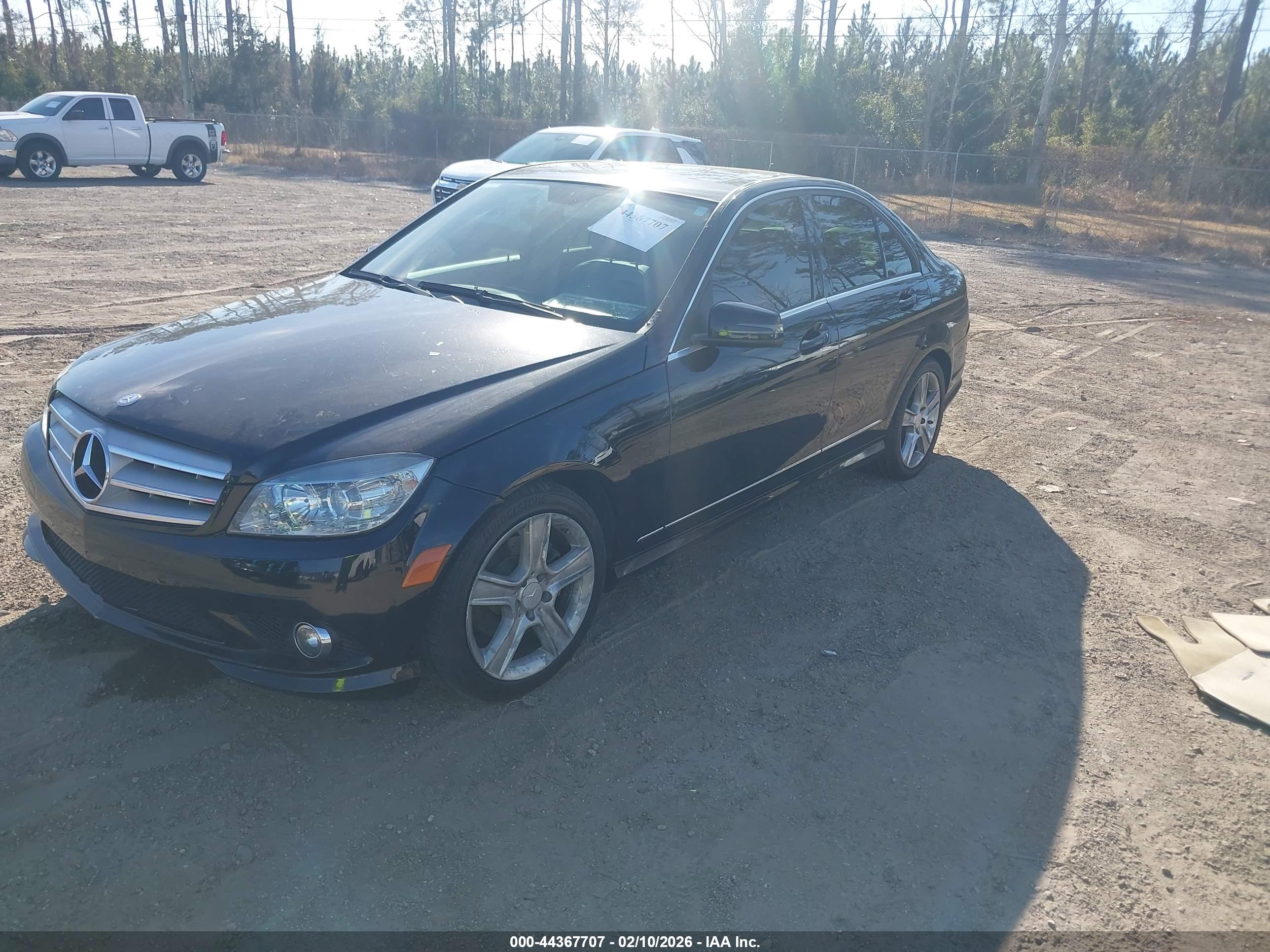 MERCEDES-BENZ C image 2