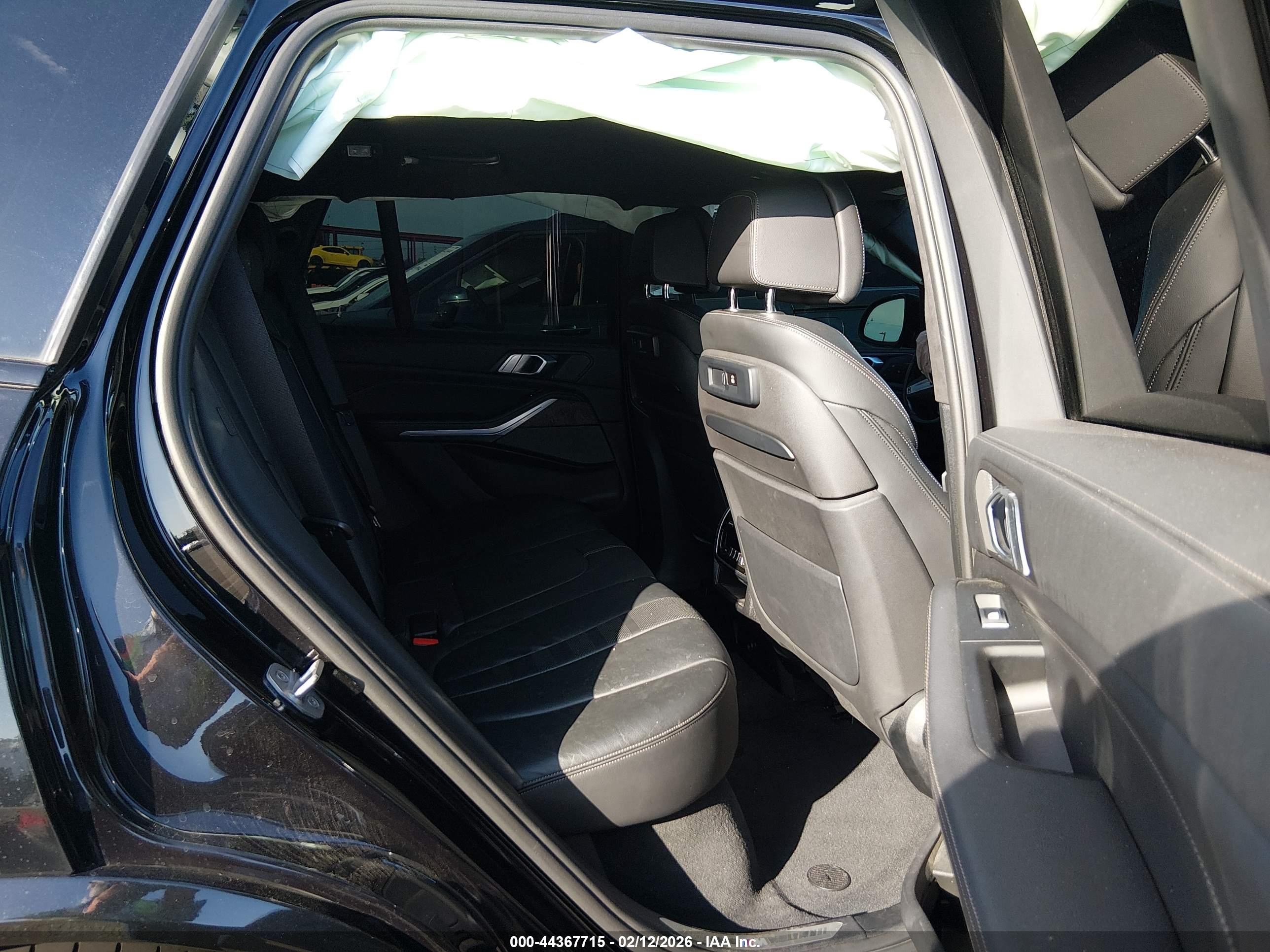 BMW X5 image 8
