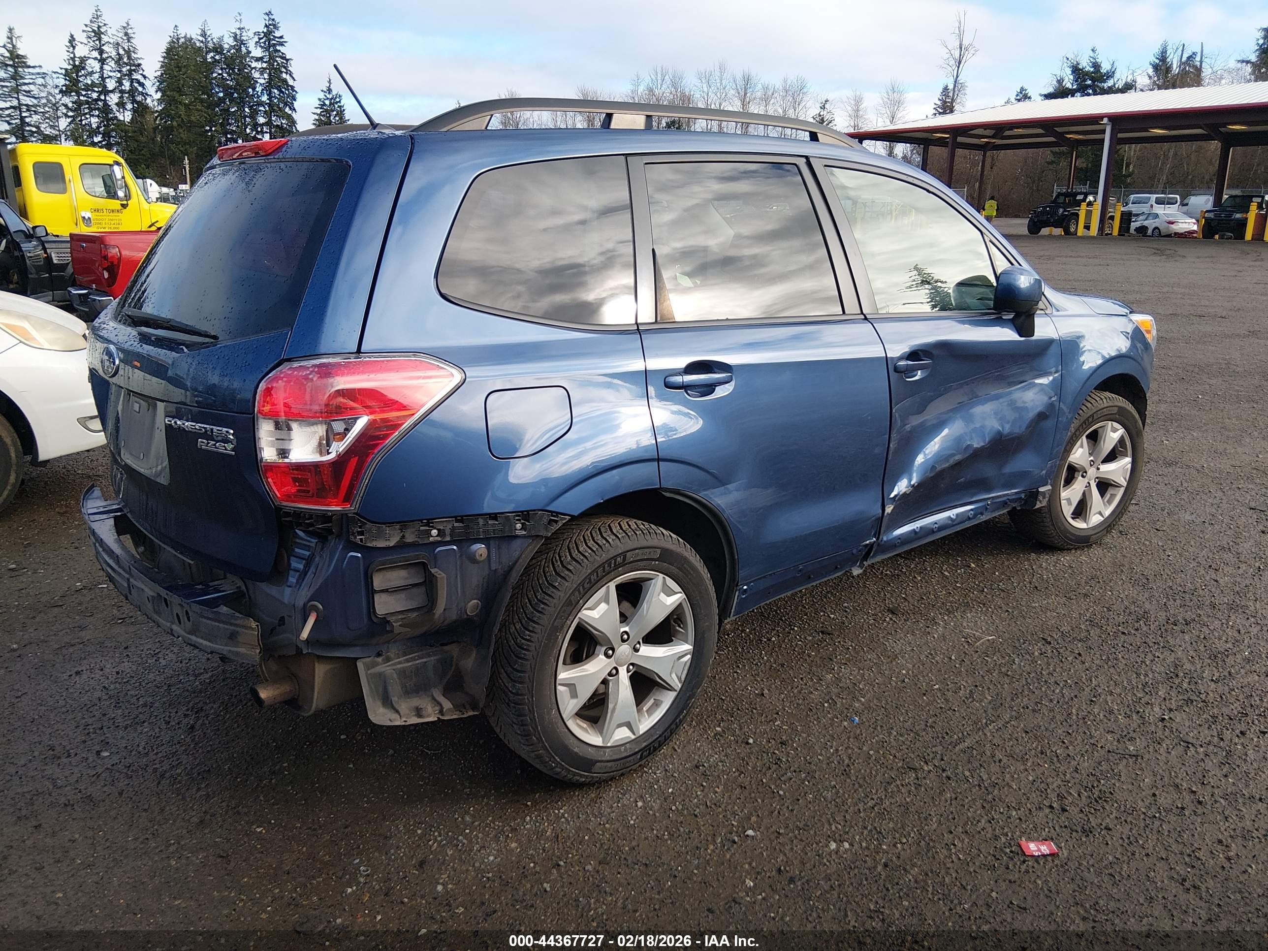SUBARU FORESTER image 4