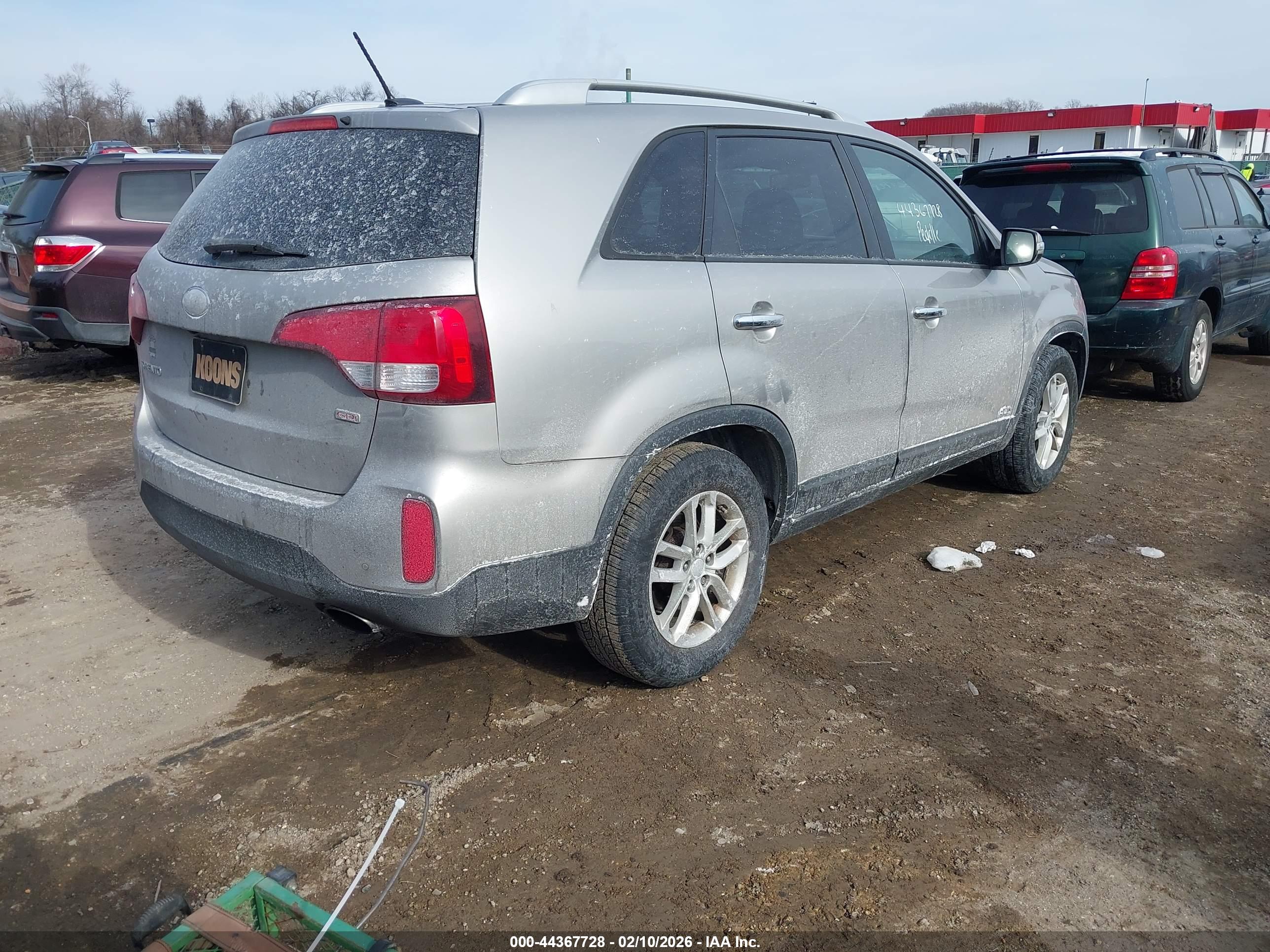 KIA SORENTO image 4