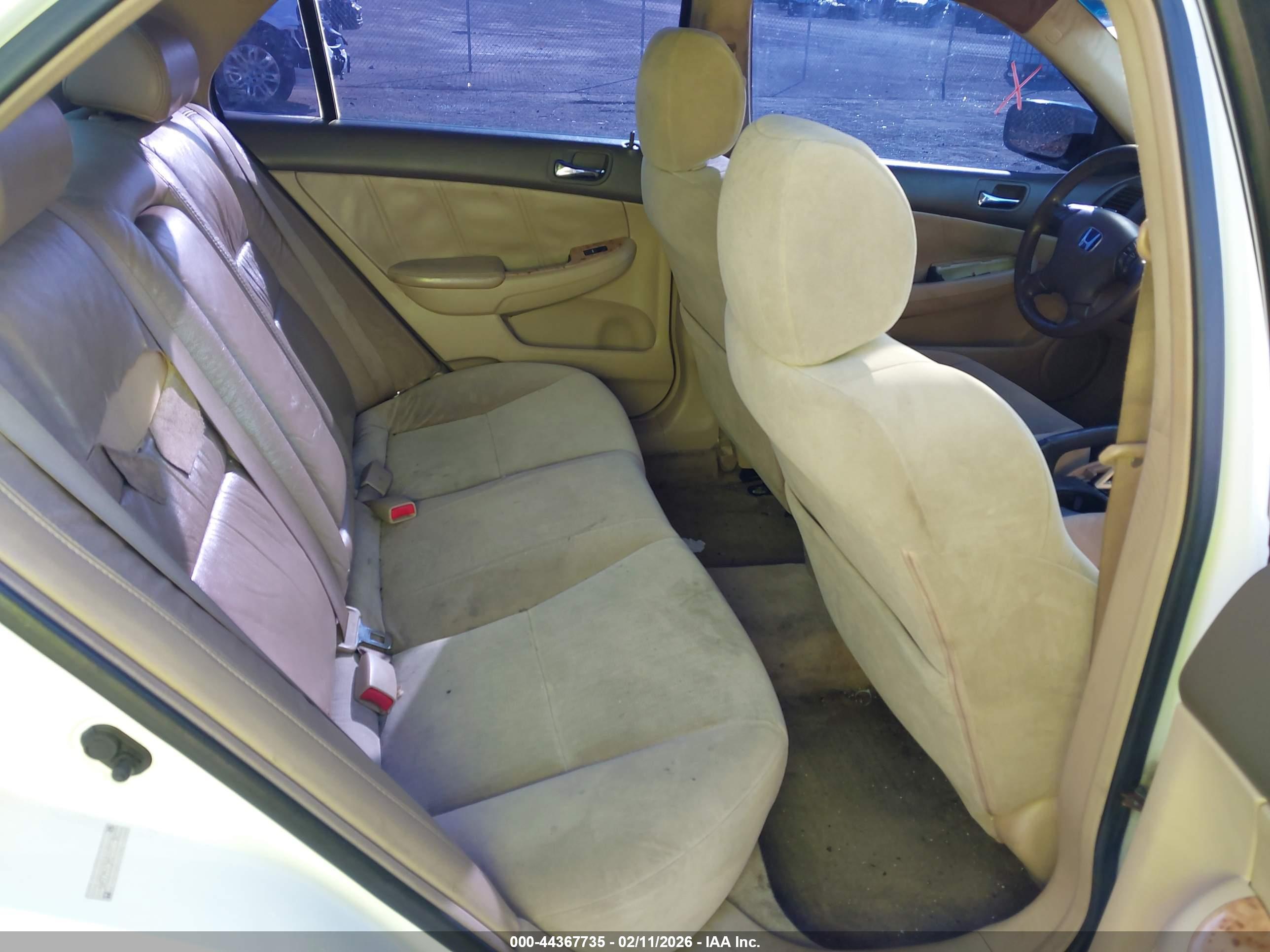 HONDA ACCORD image 8