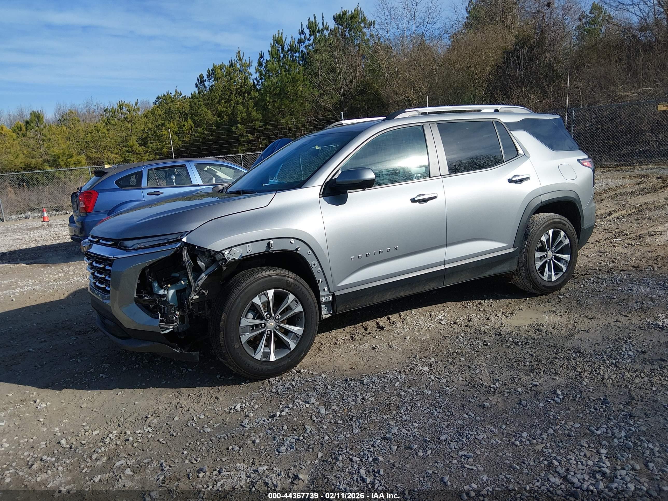 CHEVROLET EQUINOX image 2