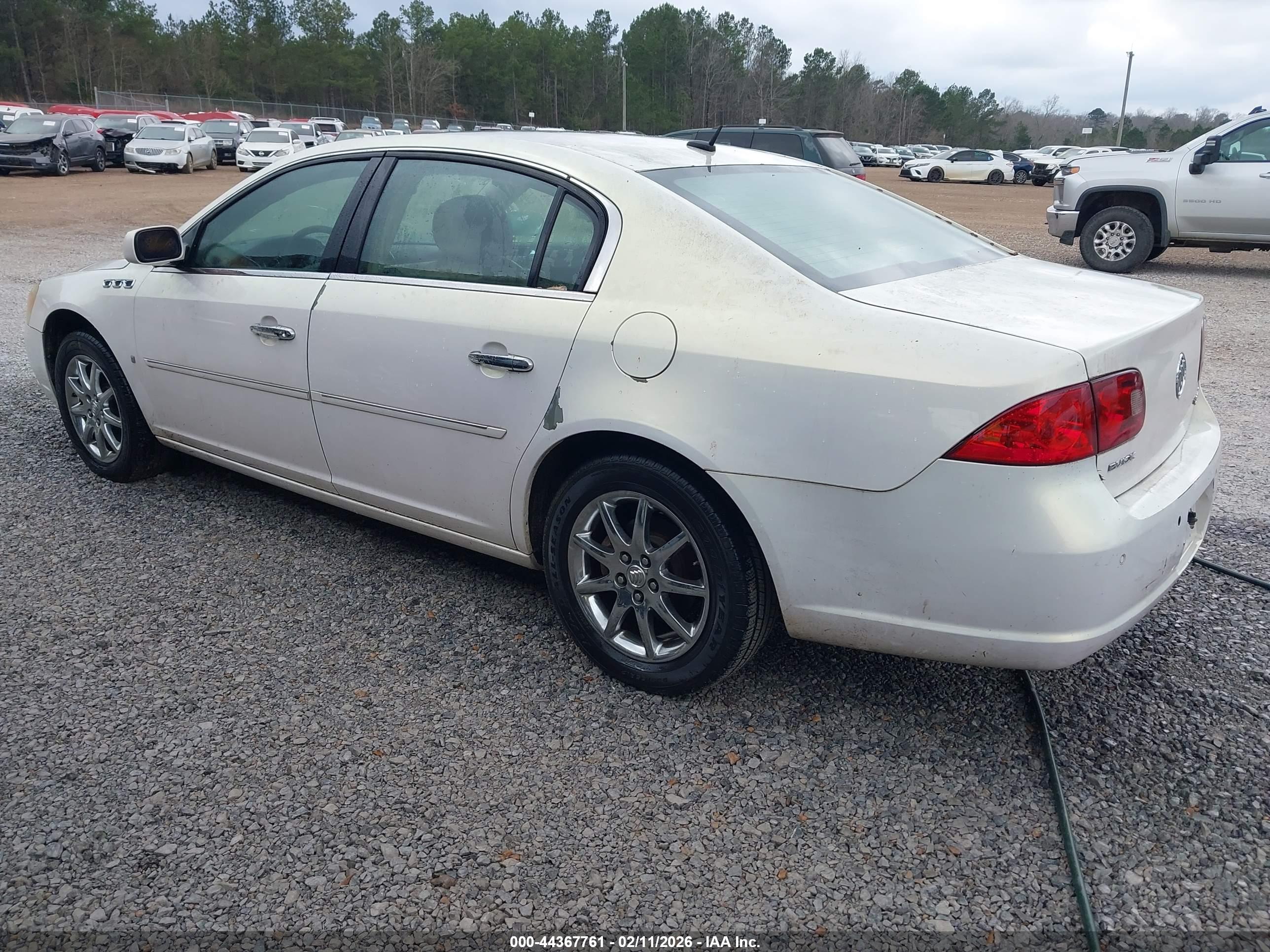 BUICK LUCERNE image 3