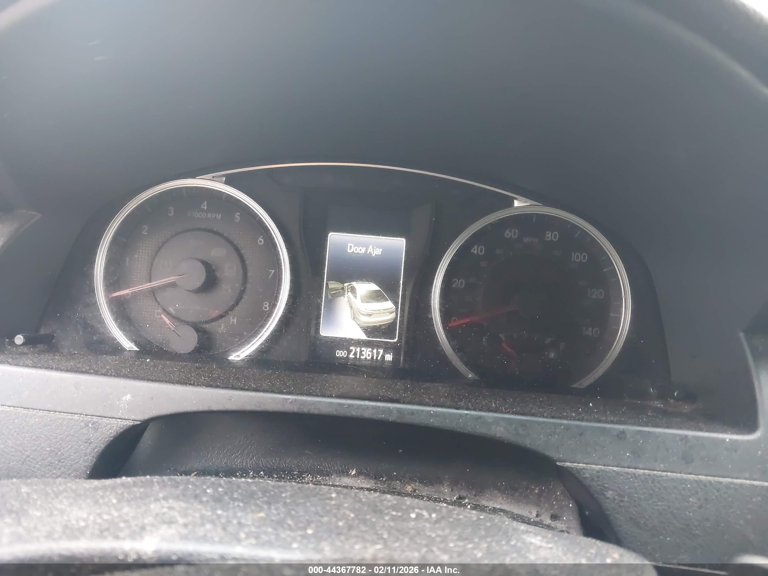 TOYOTA CAMRY image 7