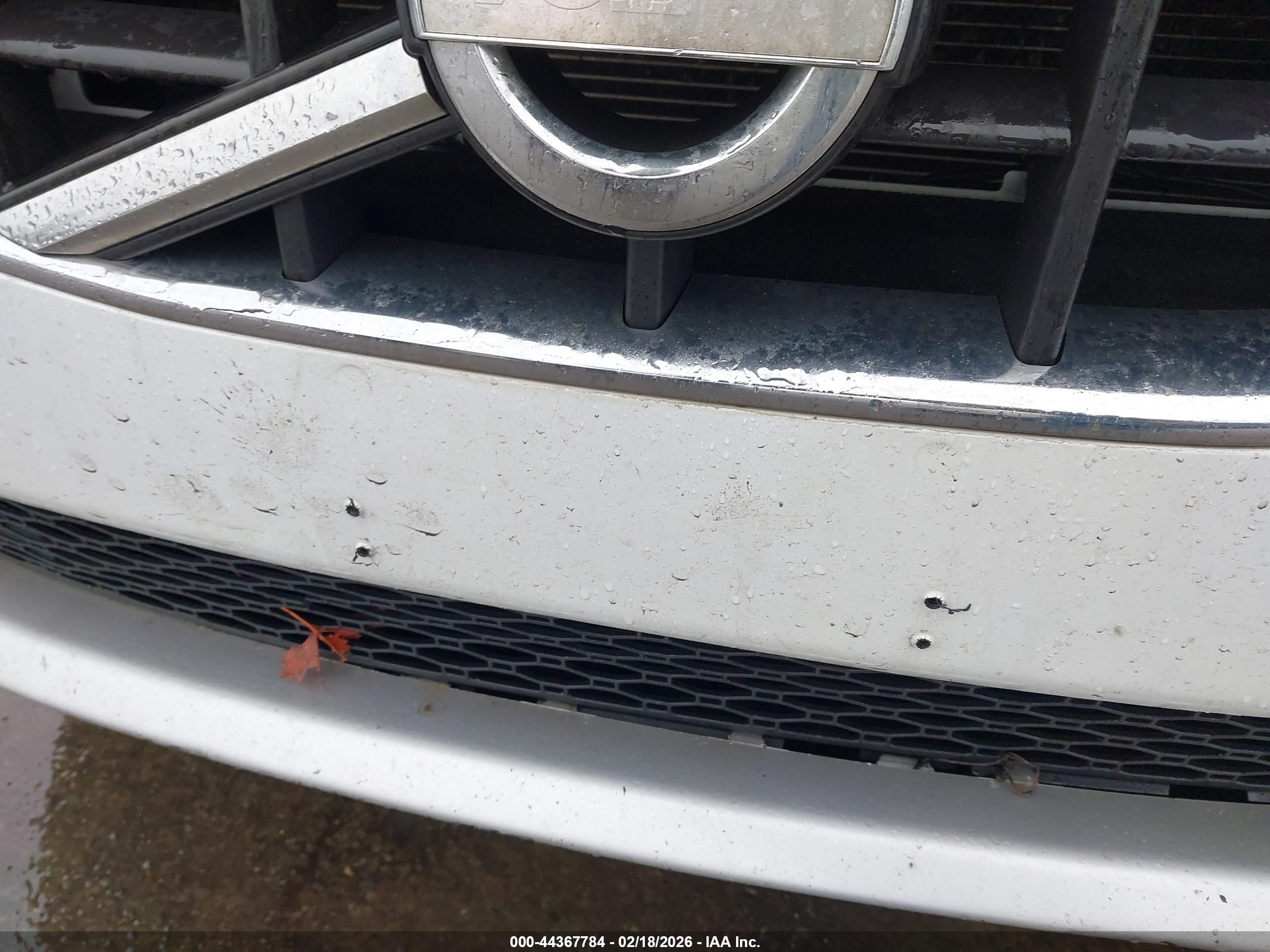 VOLVO XC70 image 6