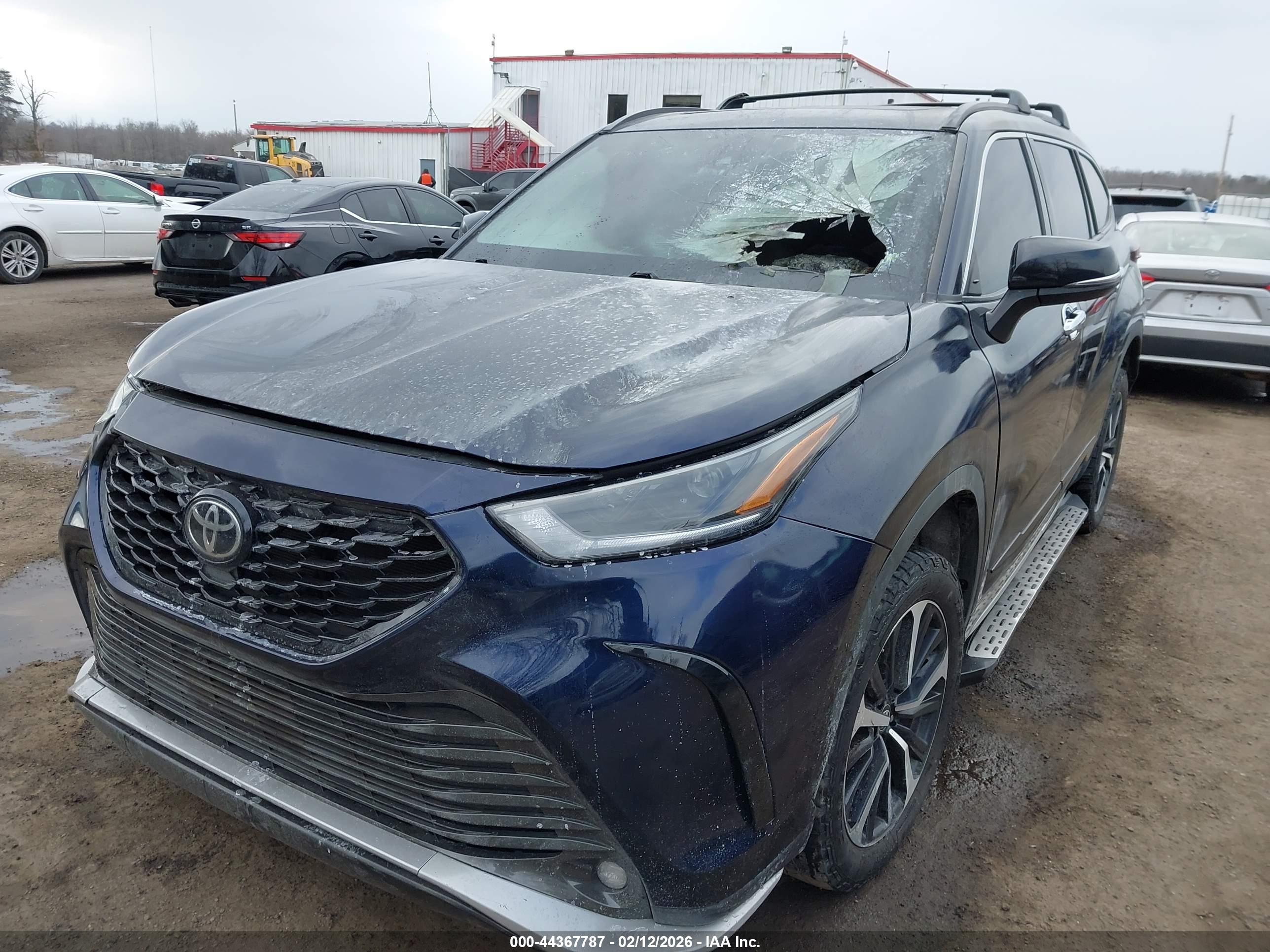 TOYOTA HIGHLANDER image 6