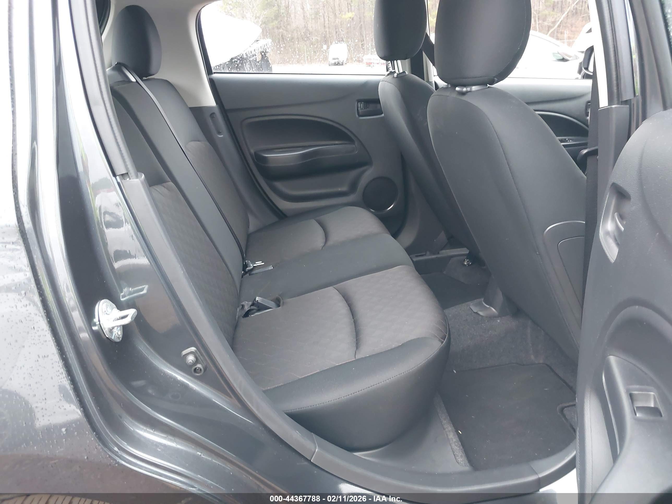 MITSUBISHI MIRAGE image 8