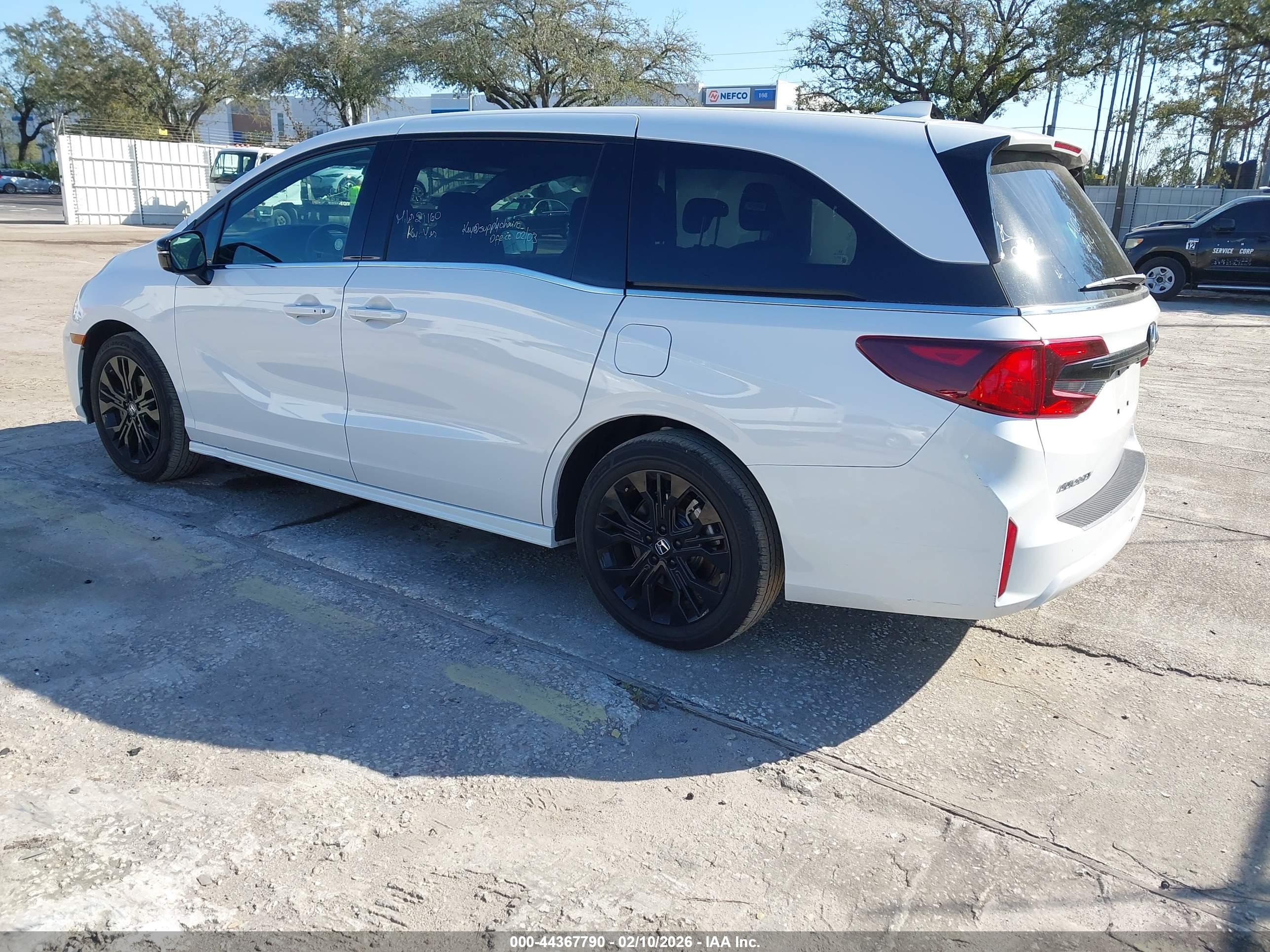 HONDA ODYSSEY image 3