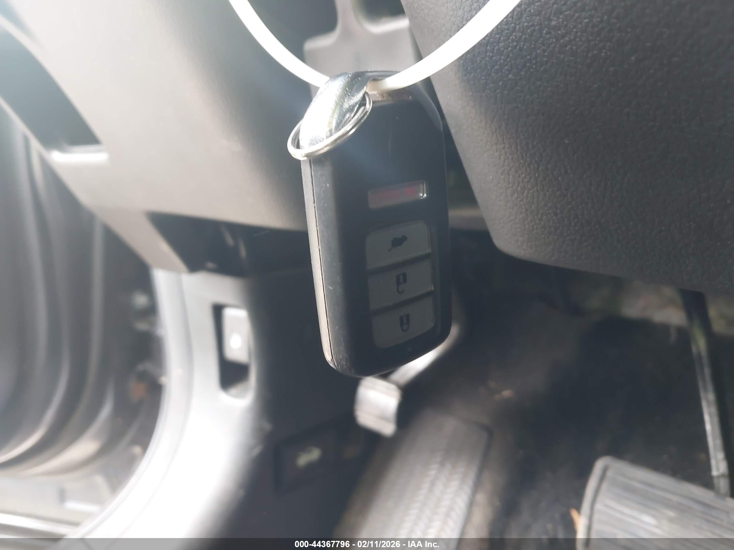 HONDA CR-V image 11