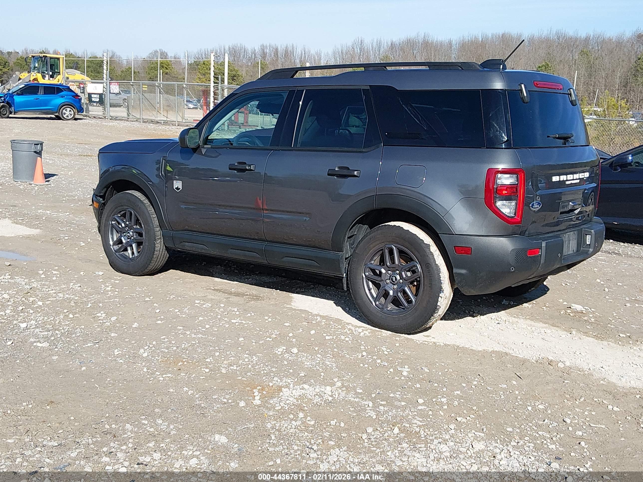 FORD BRONCO image 3