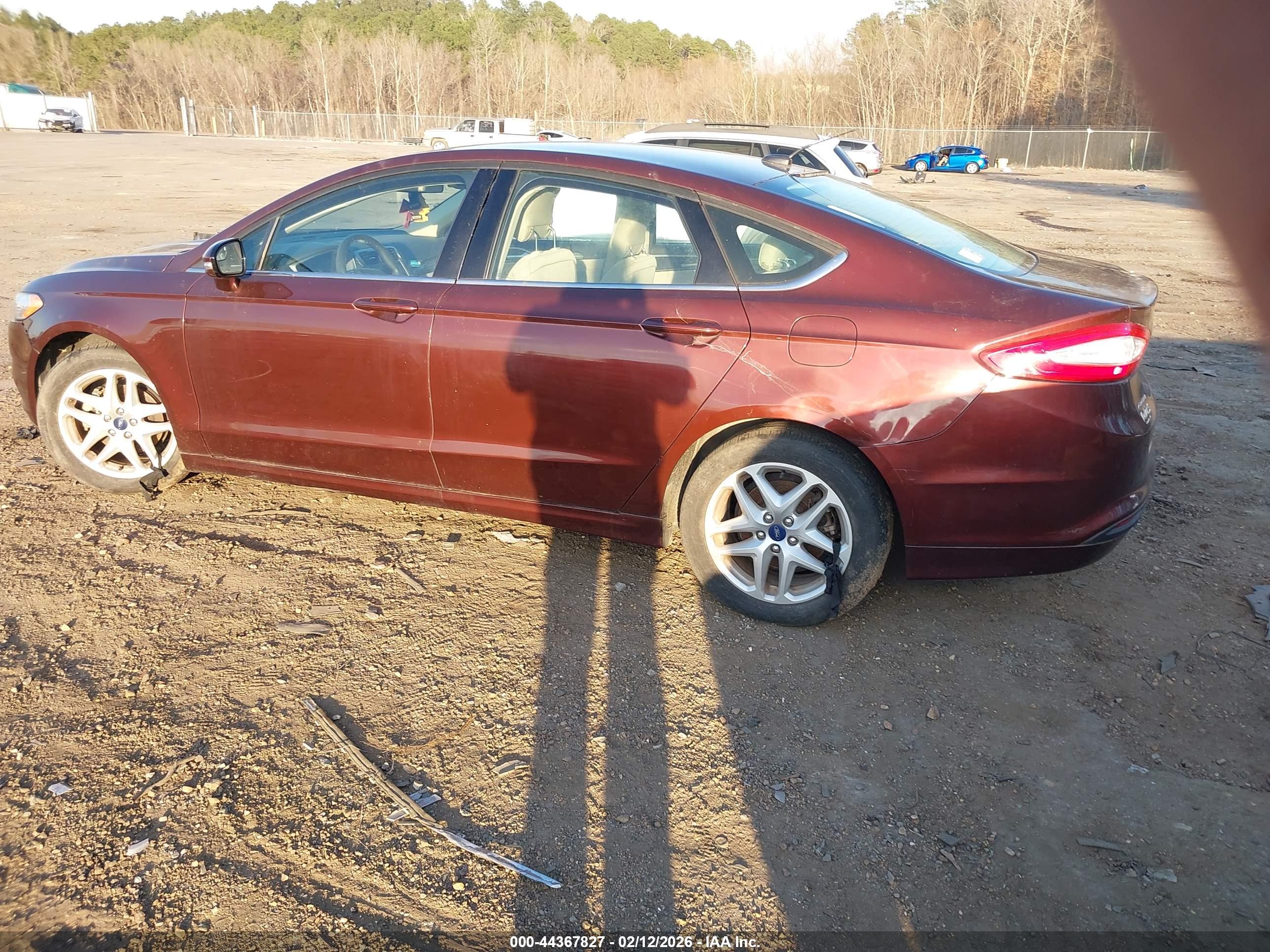 FORD FUSION image 3