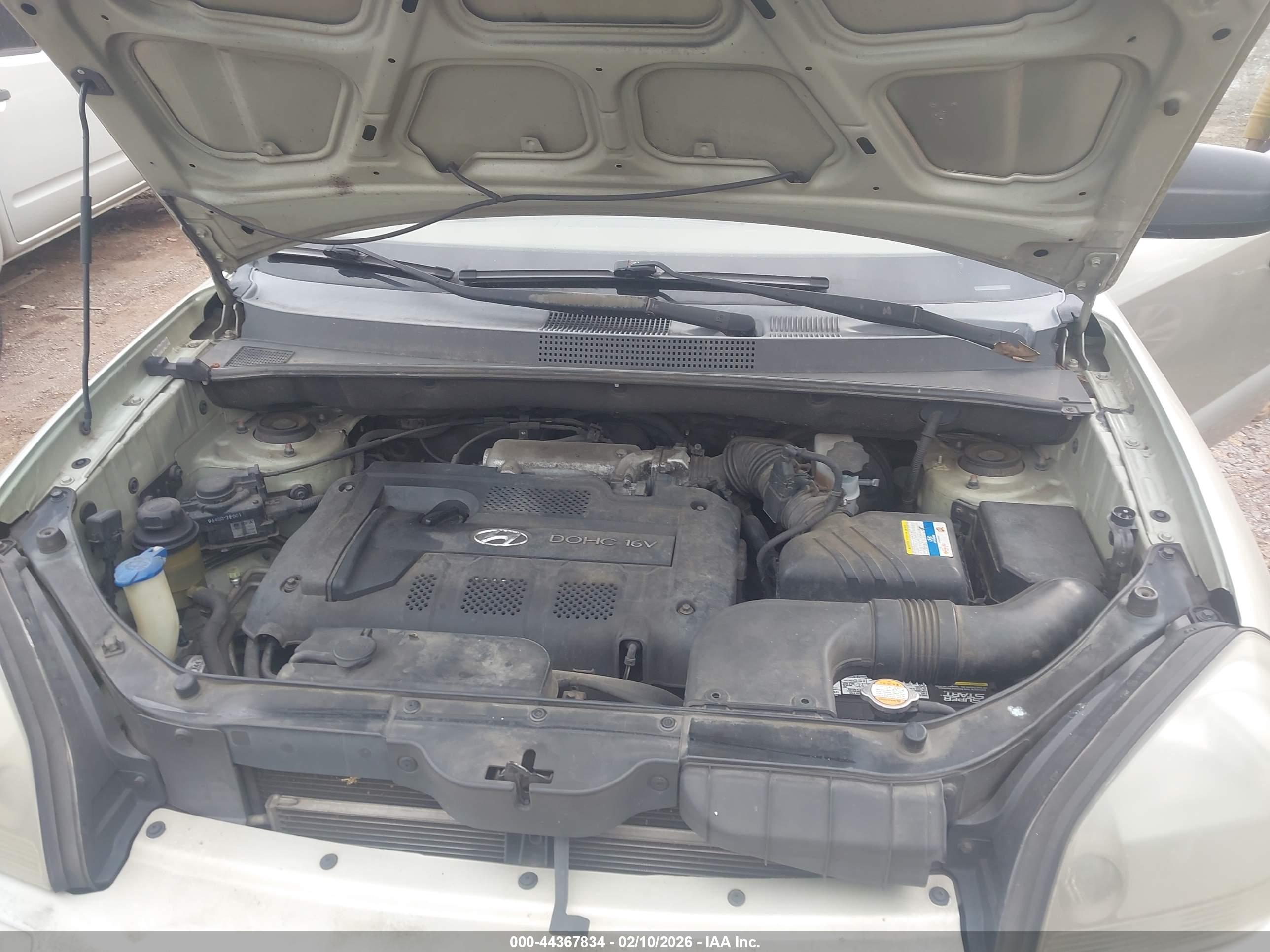 HYUNDAI TUCSON image 10