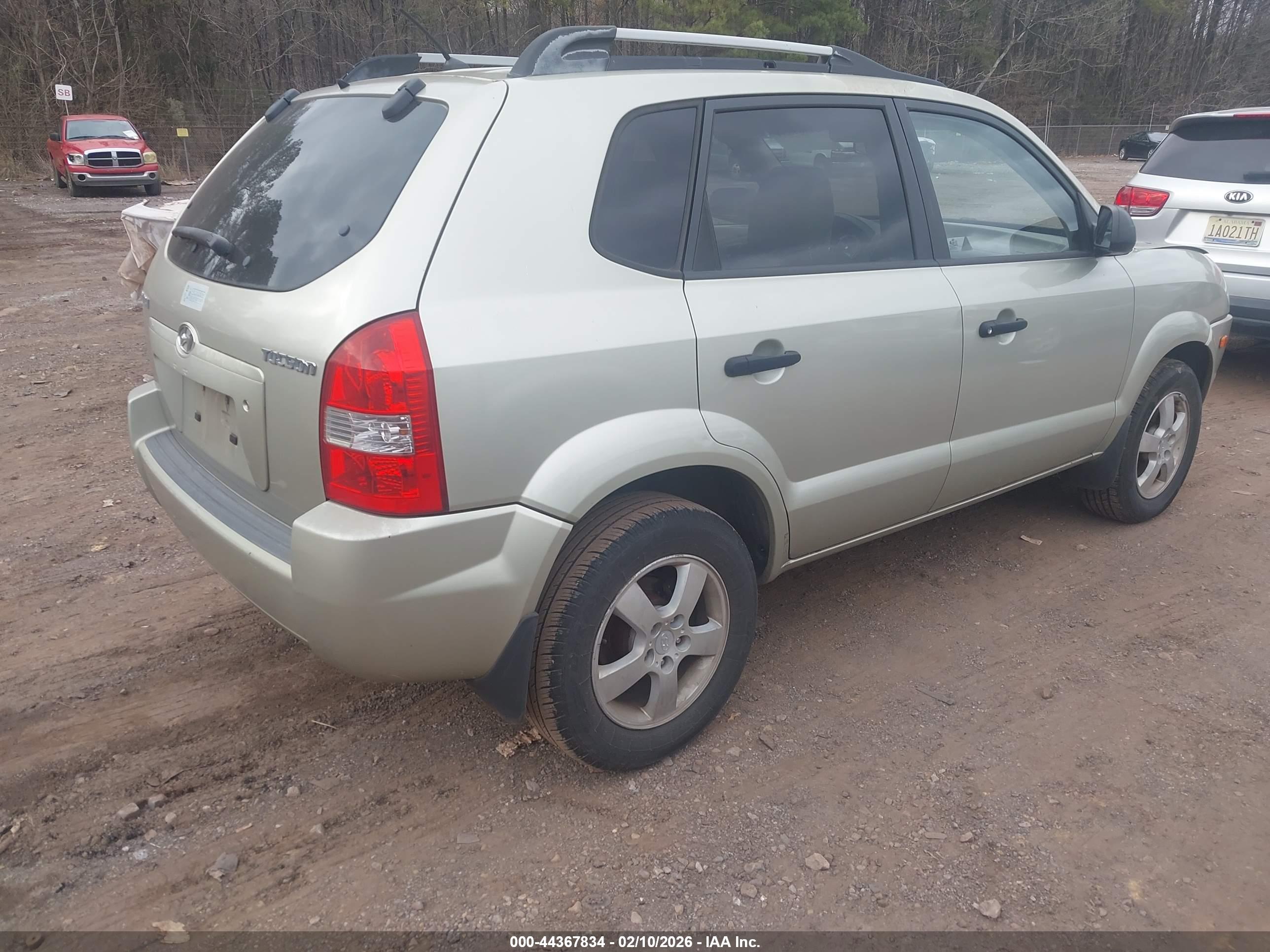 HYUNDAI TUCSON image 4