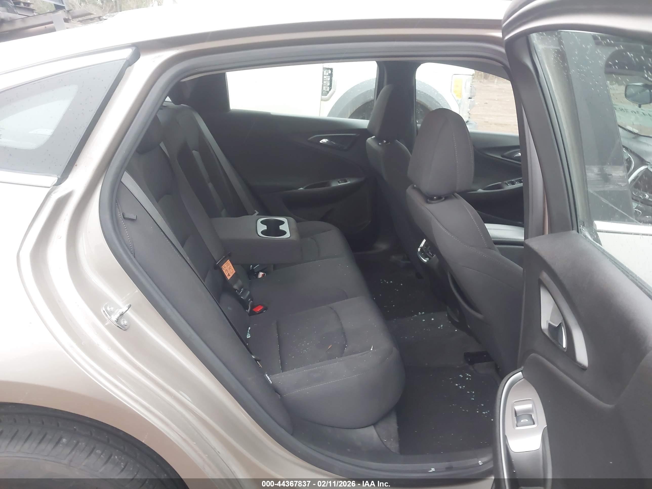 CHEVROLET MALIBU image 8