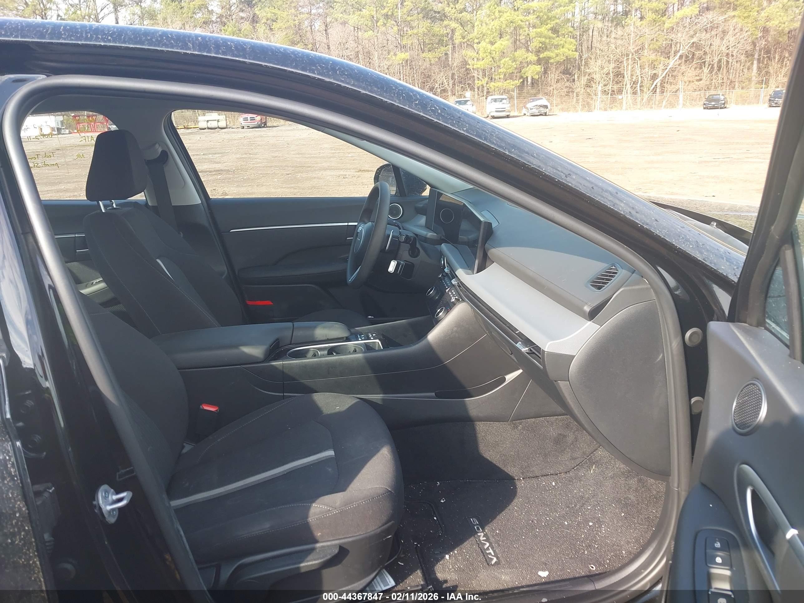 HYUNDAI SONATA image 5