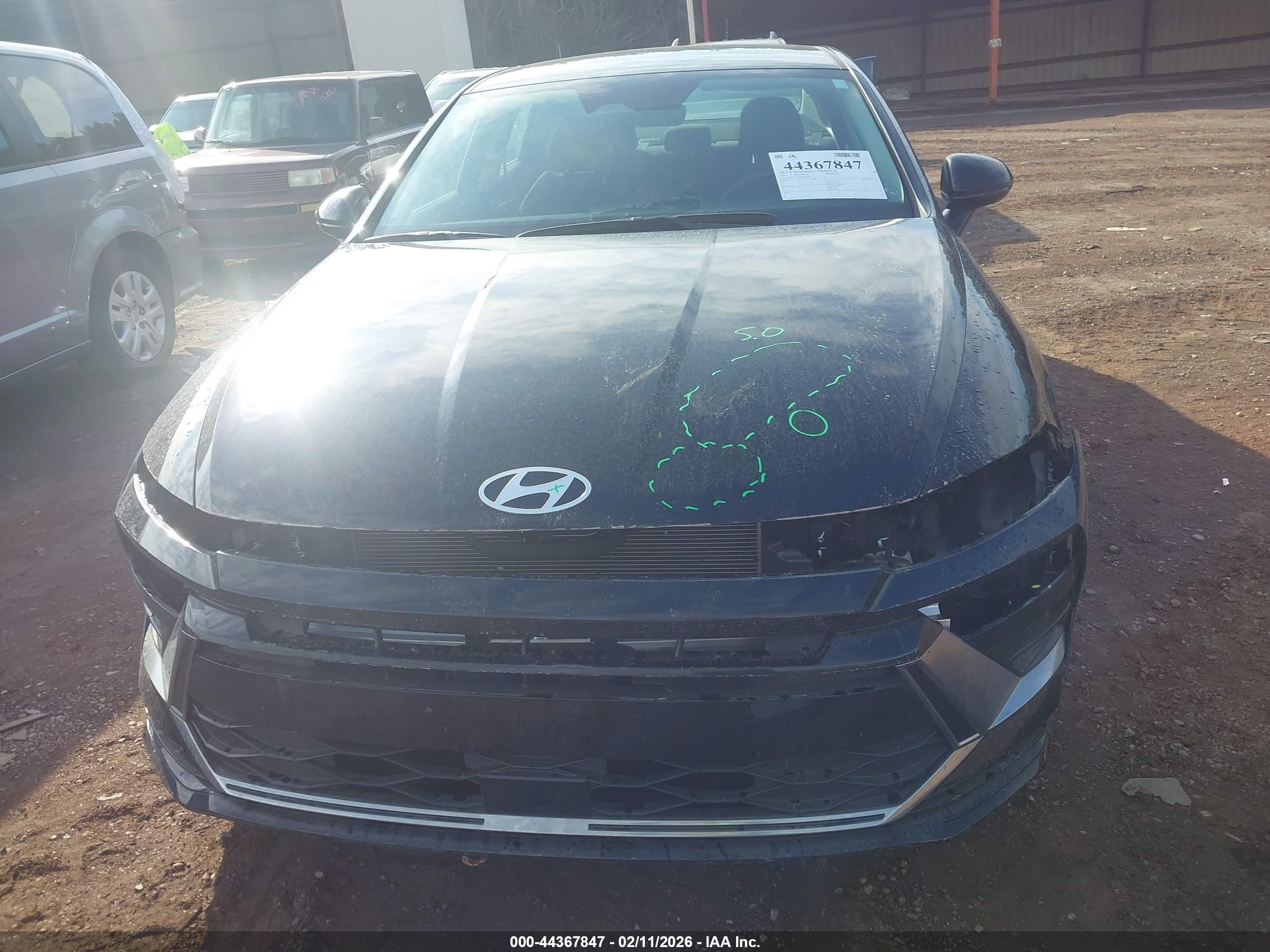 HYUNDAI SONATA image 6