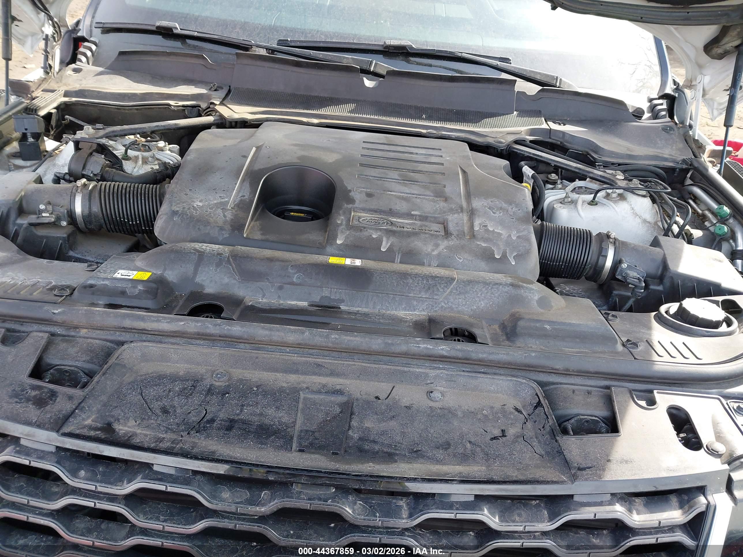LAND ROVER image 10