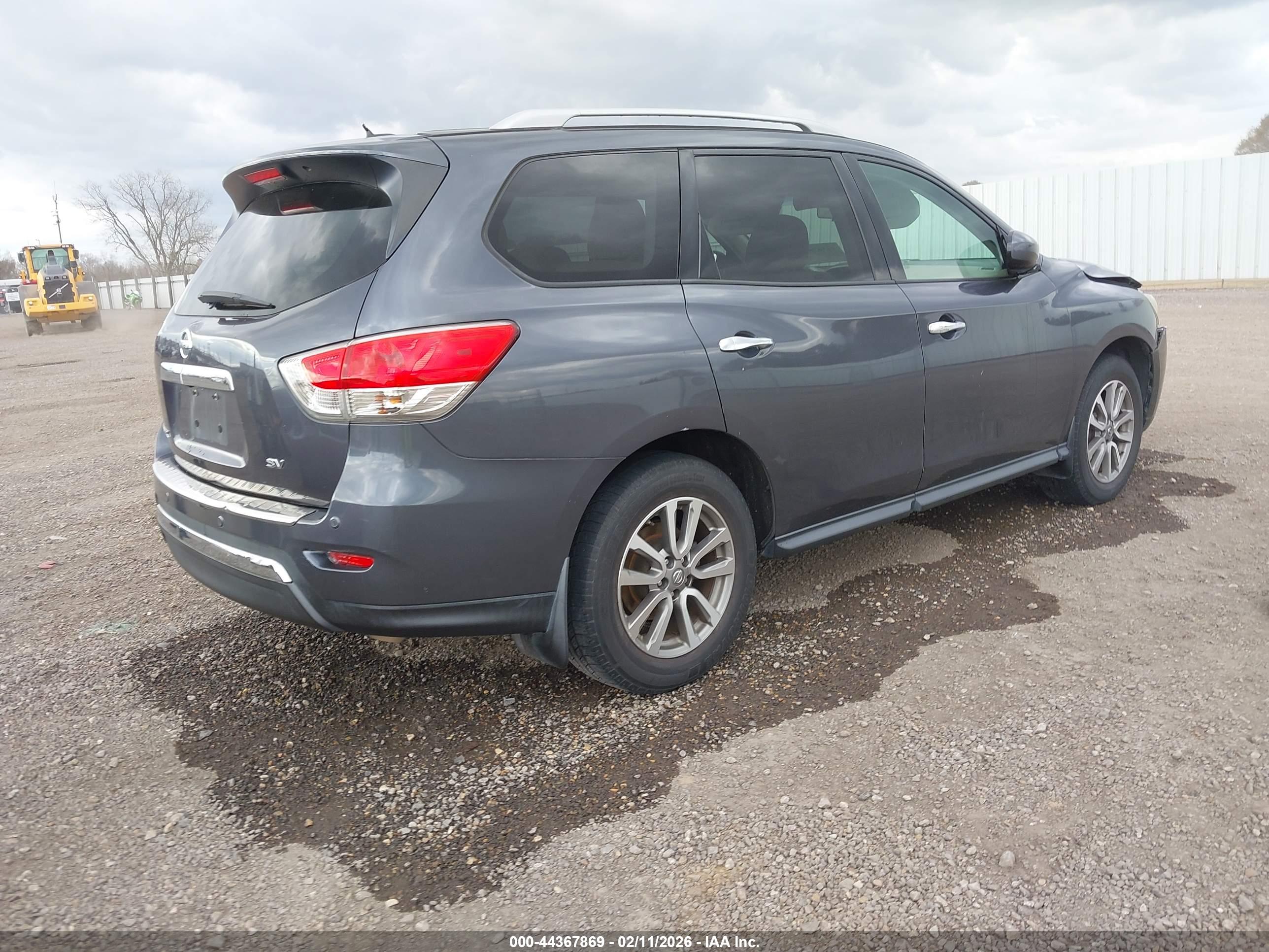 NISSAN PATHFINDER image 4