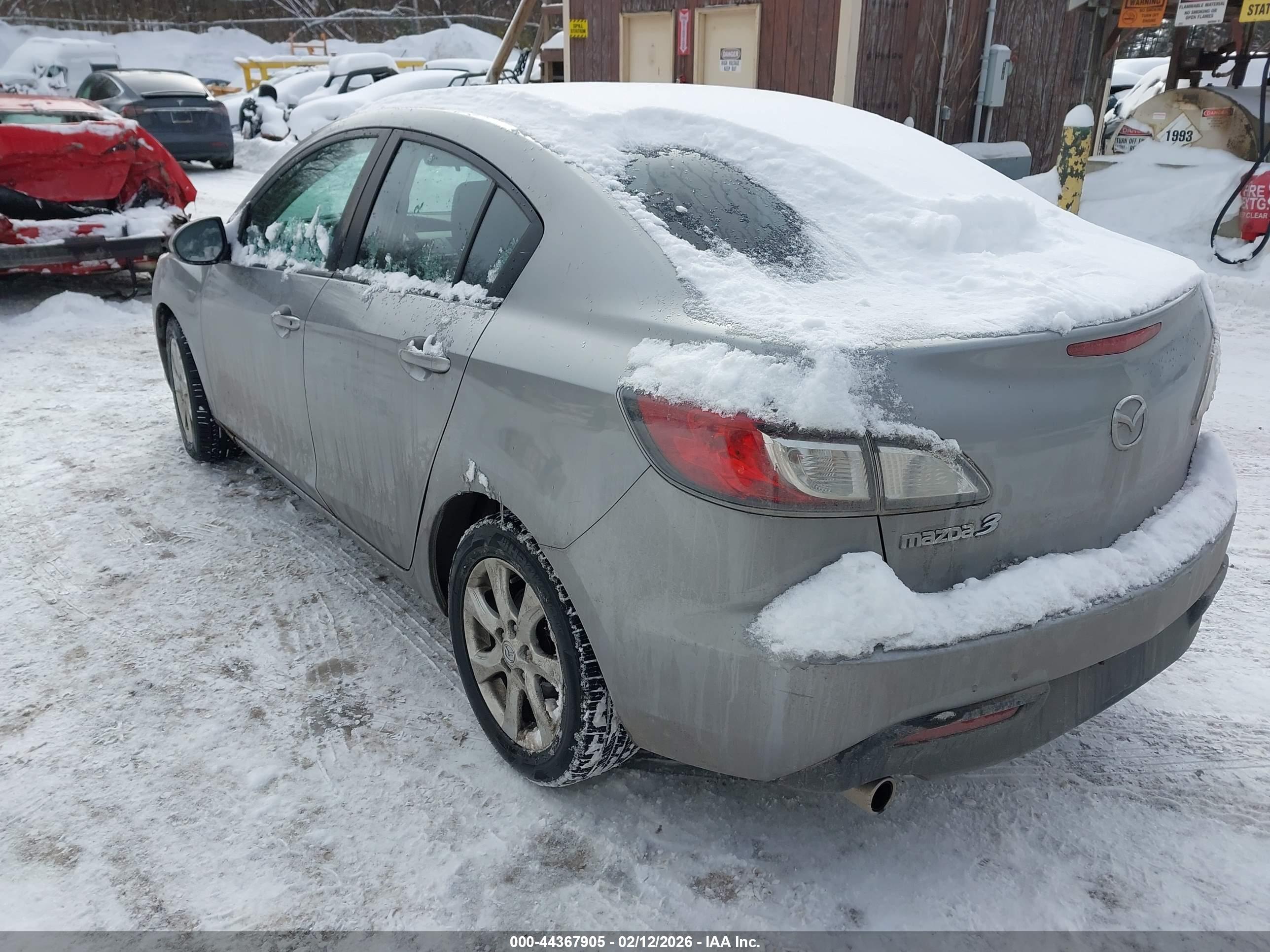 MAZDA MAZDA3 image 3