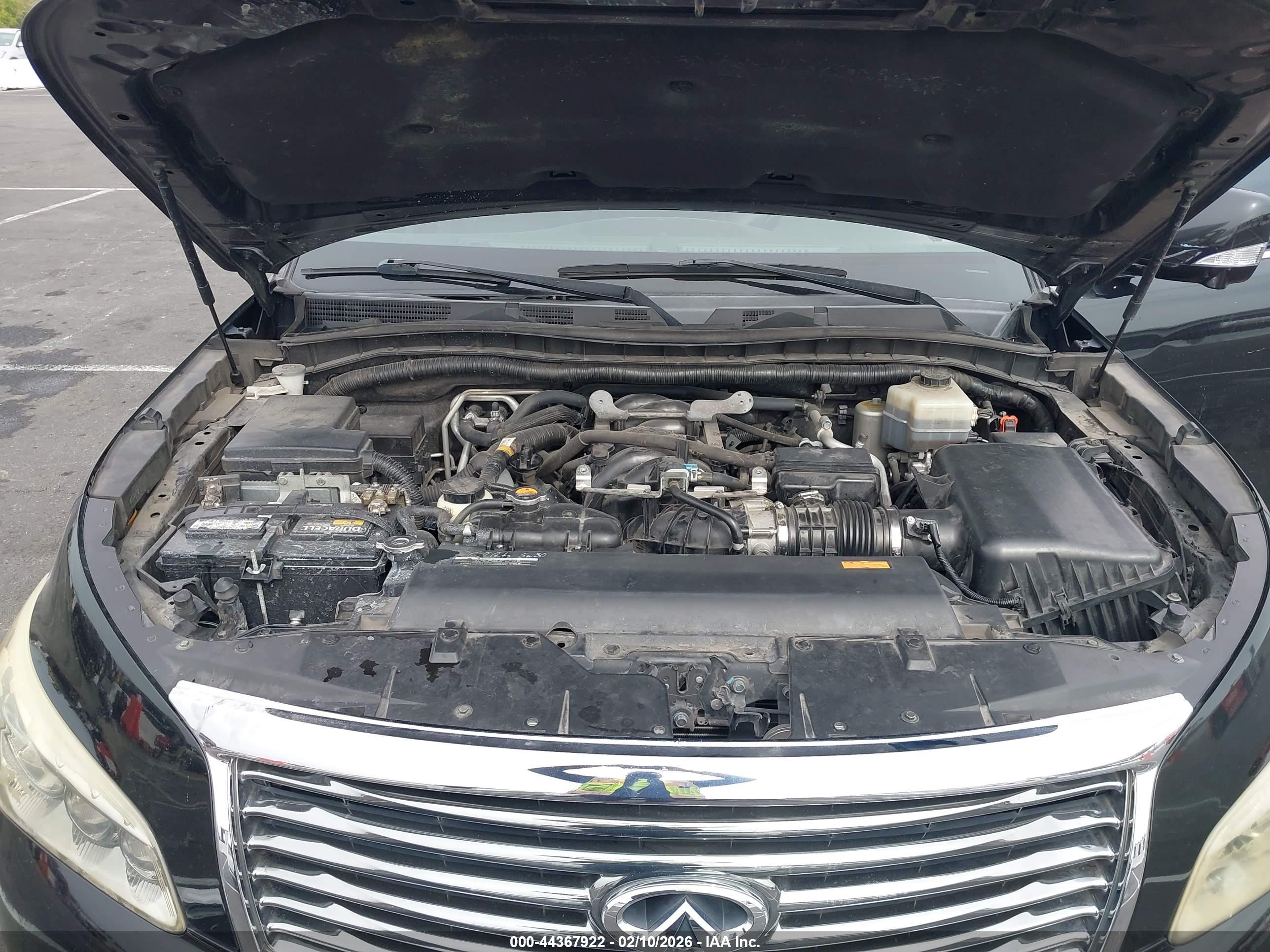 INFINITI QX56 image 10