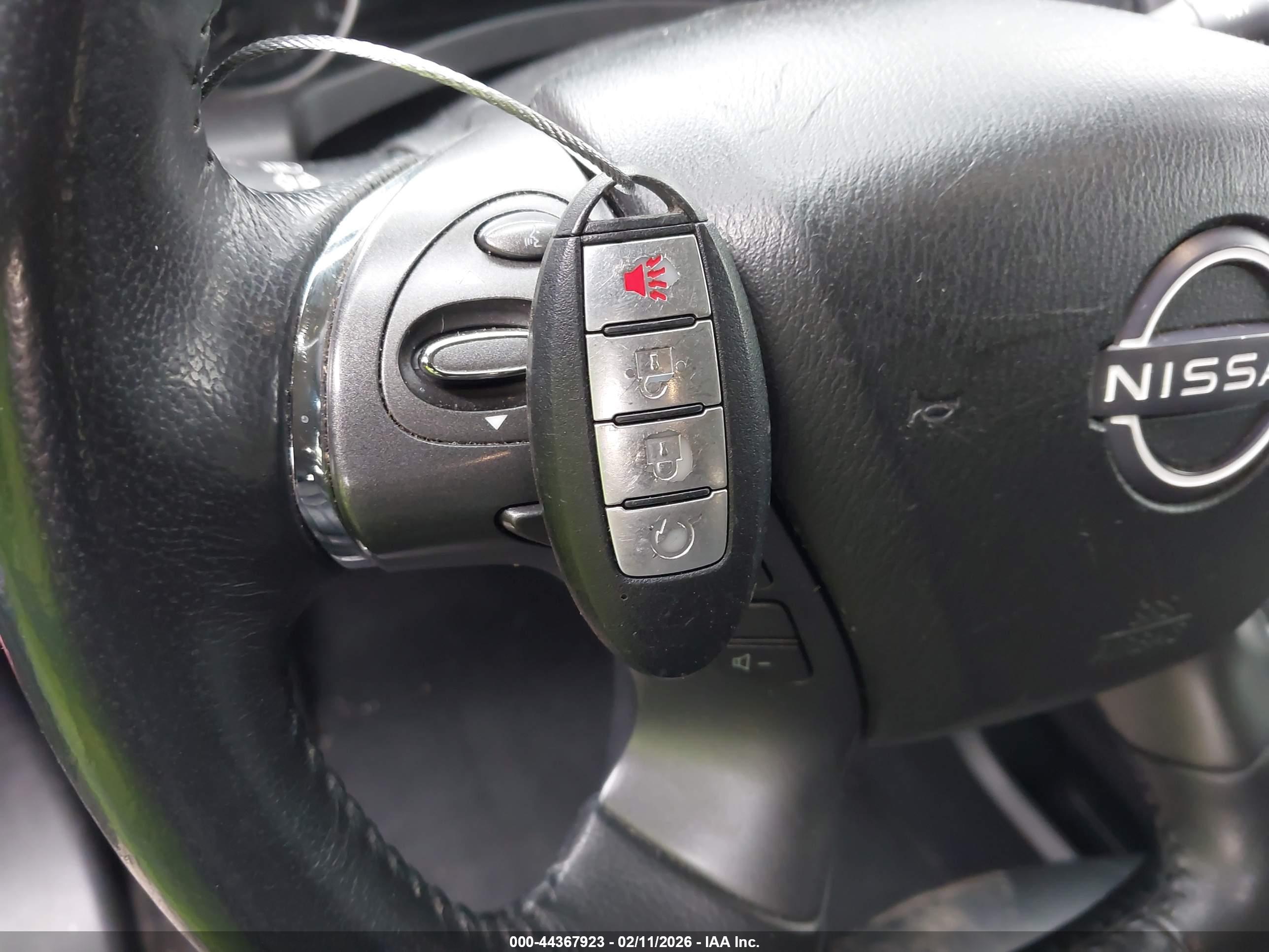 NISSAN MURANO image 11