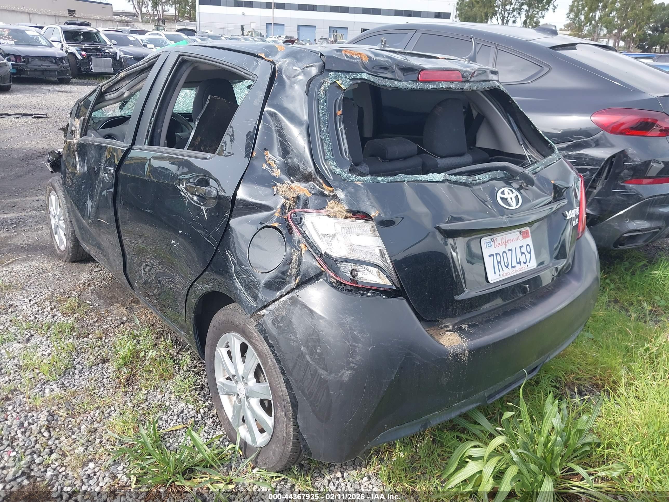 TOYOTA YARIS image 3