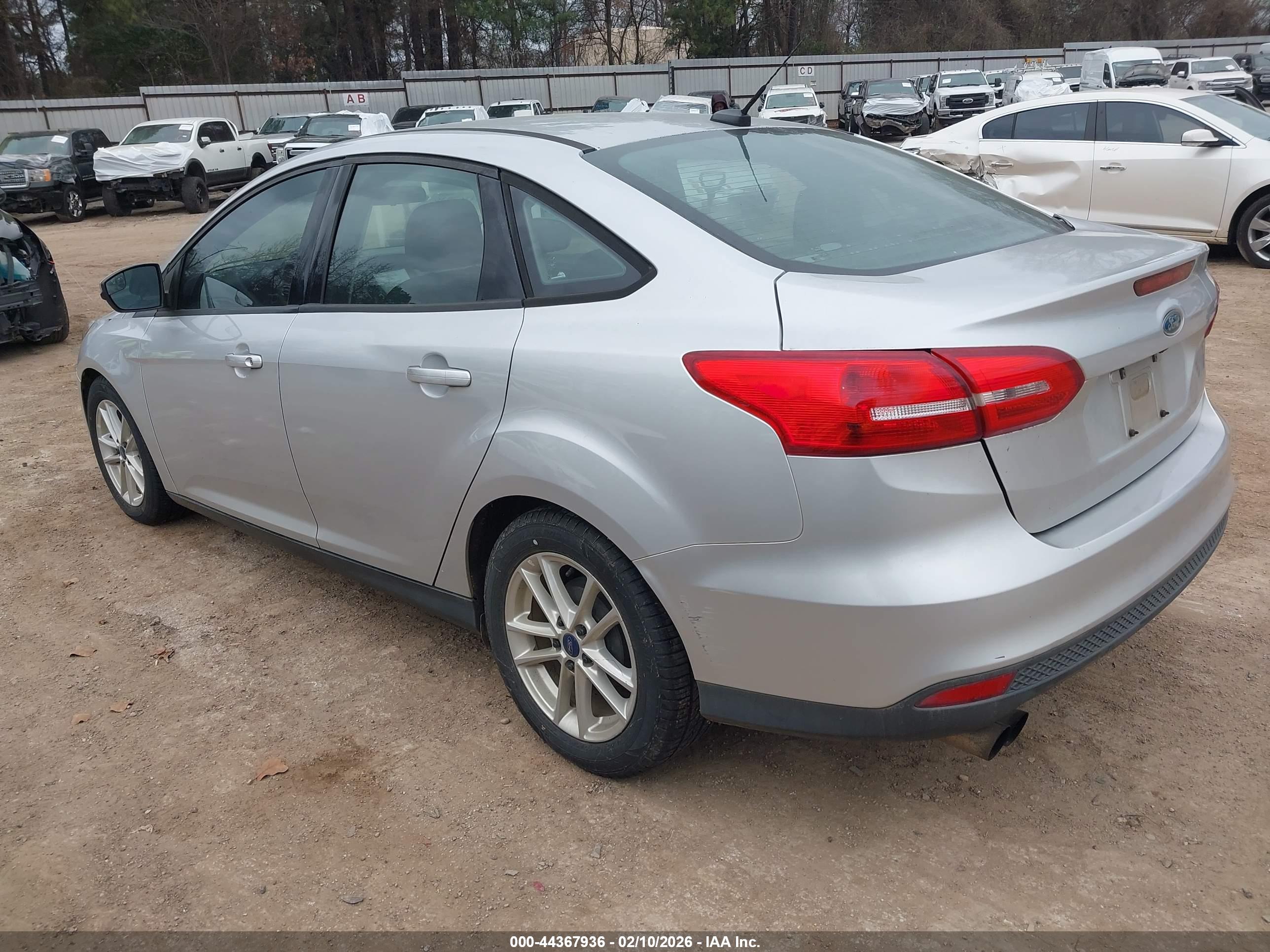 FORD FOCUS image 3