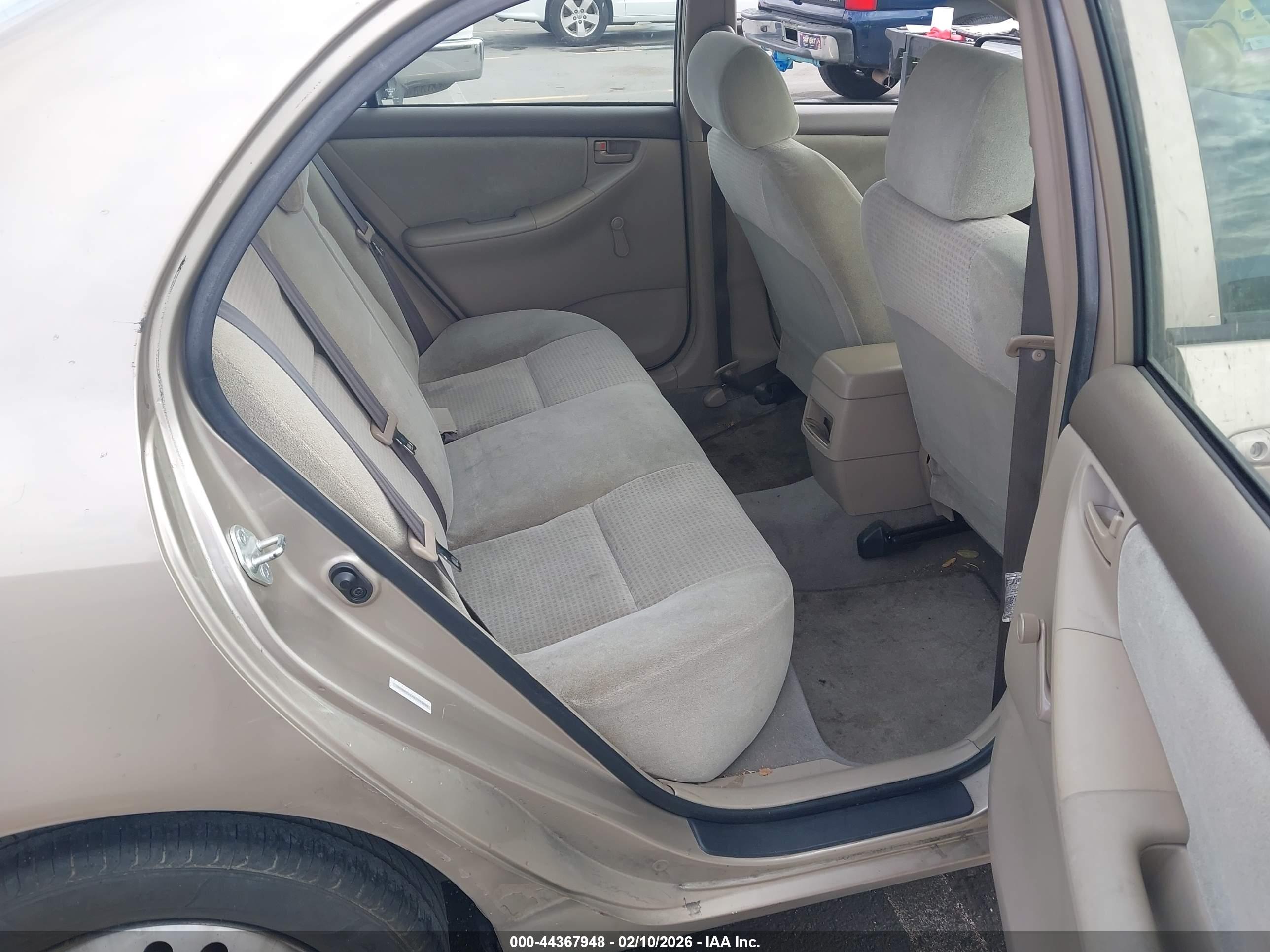 TOYOTA COROLLA image 8