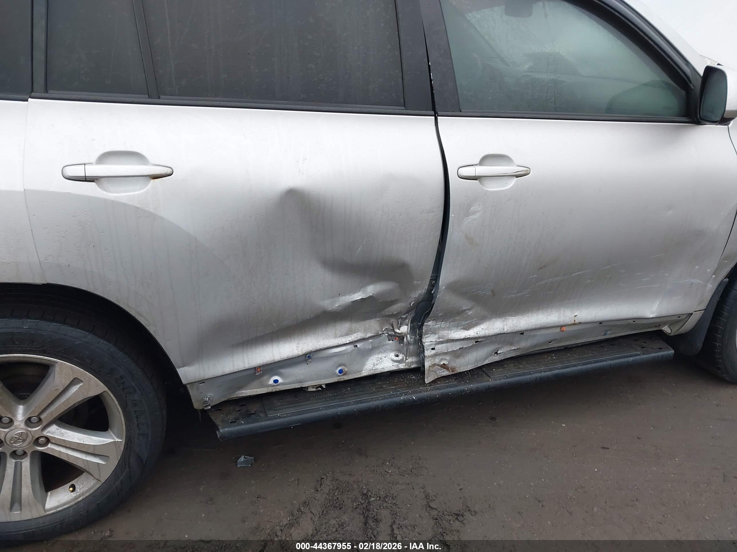 TOYOTA HIGHLANDER image 6