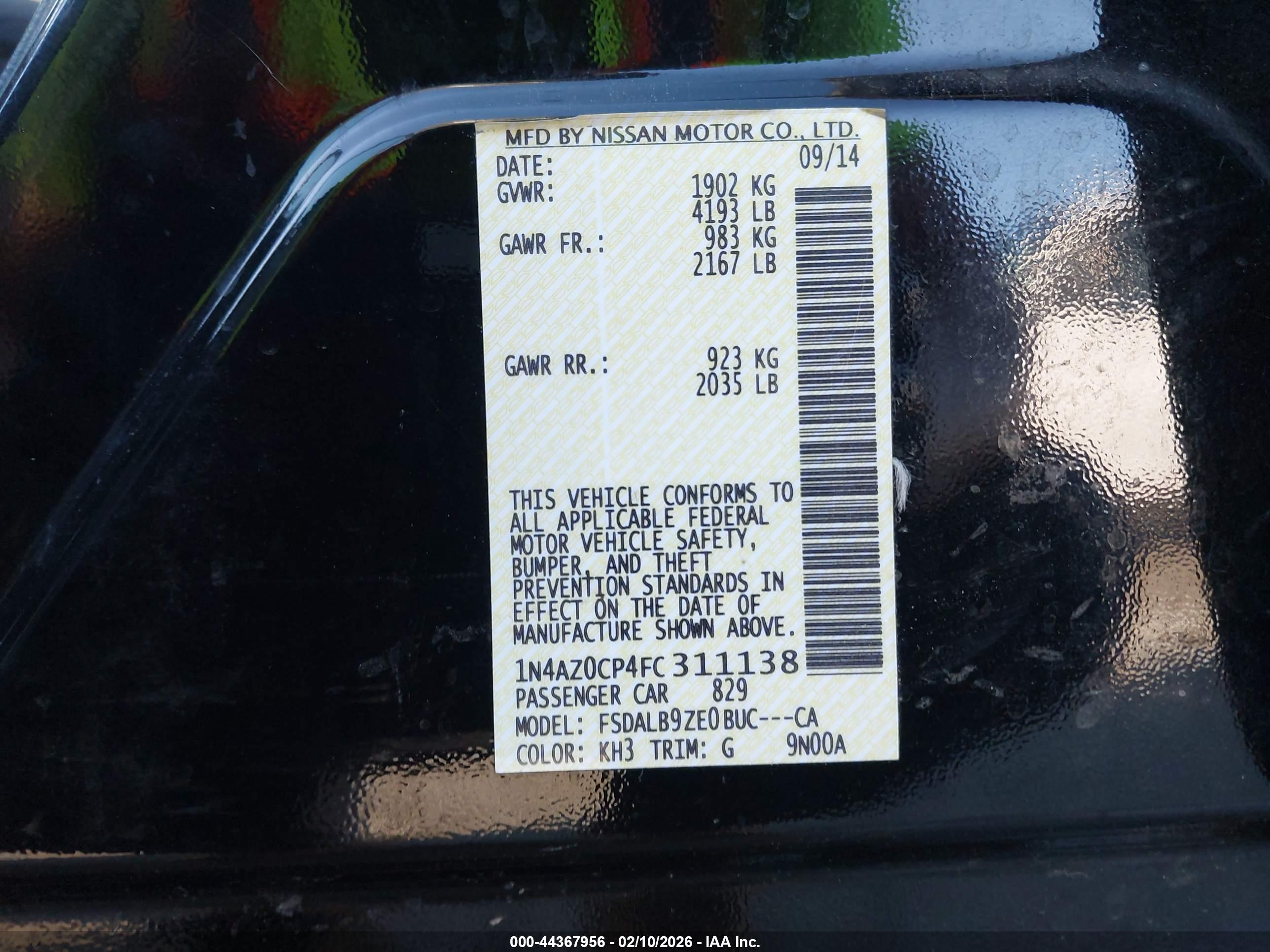 NISSAN LEAF image 9