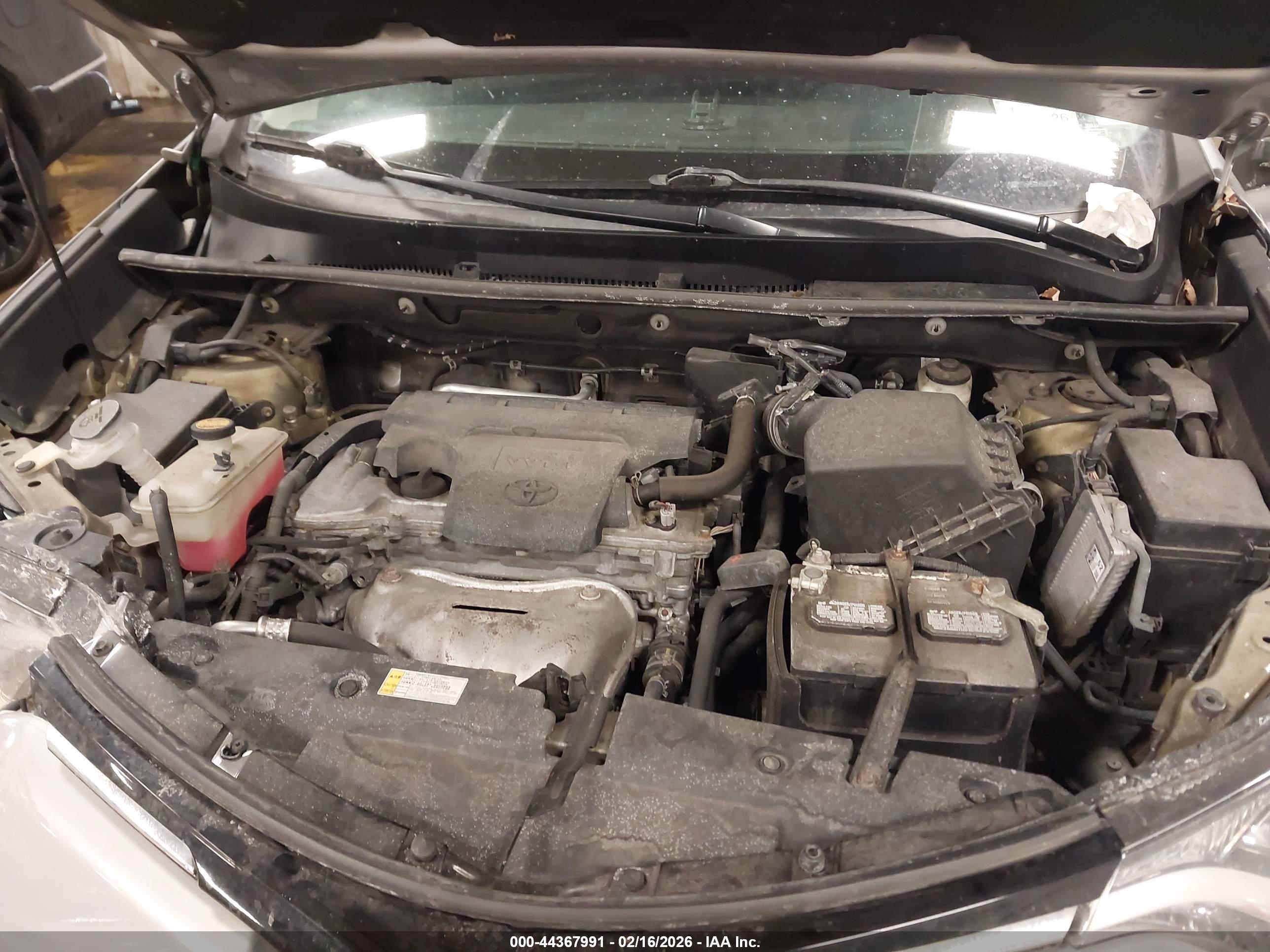 TOYOTA RAV4 image 10