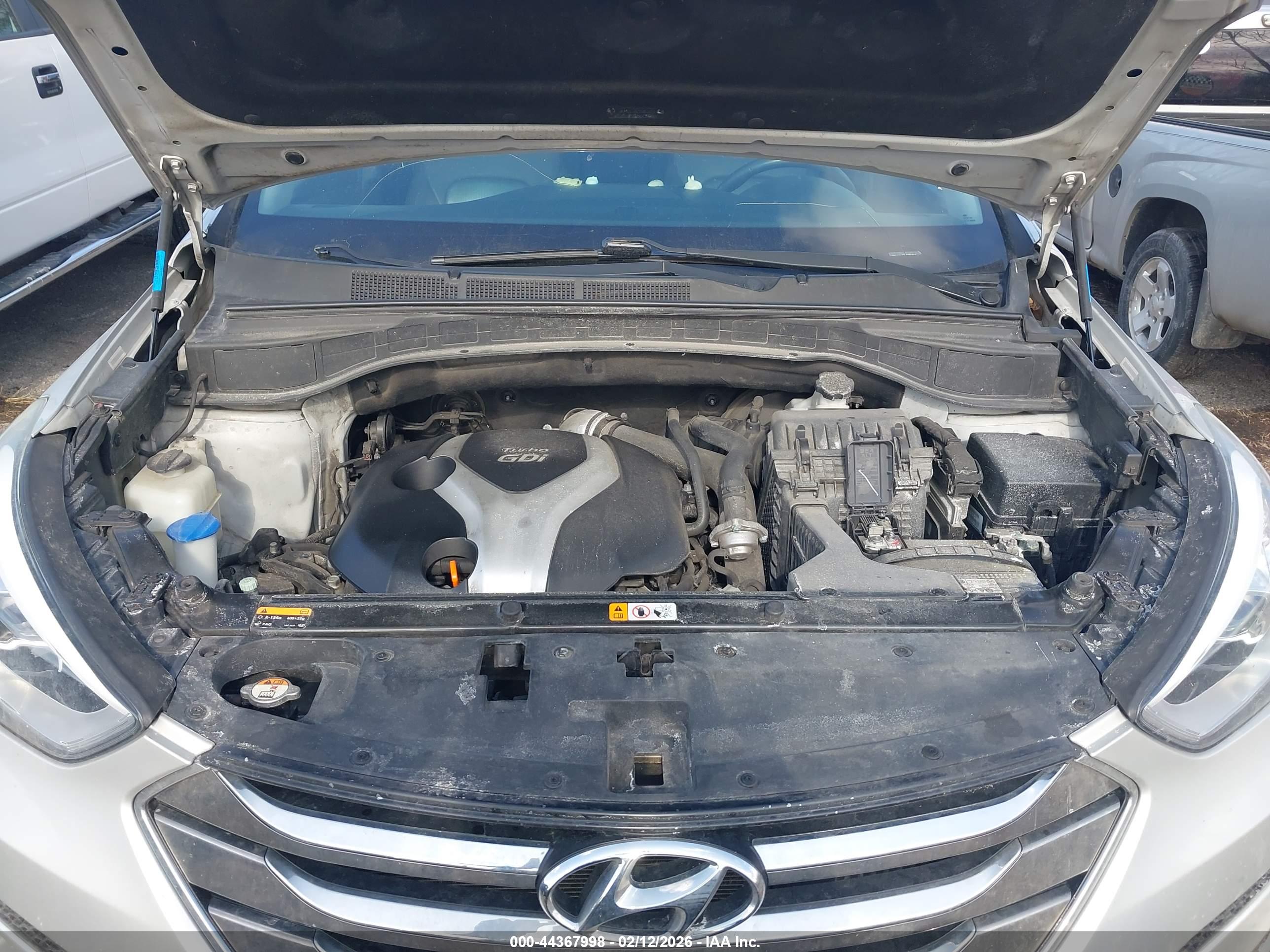 HYUNDAI SANTA image 10