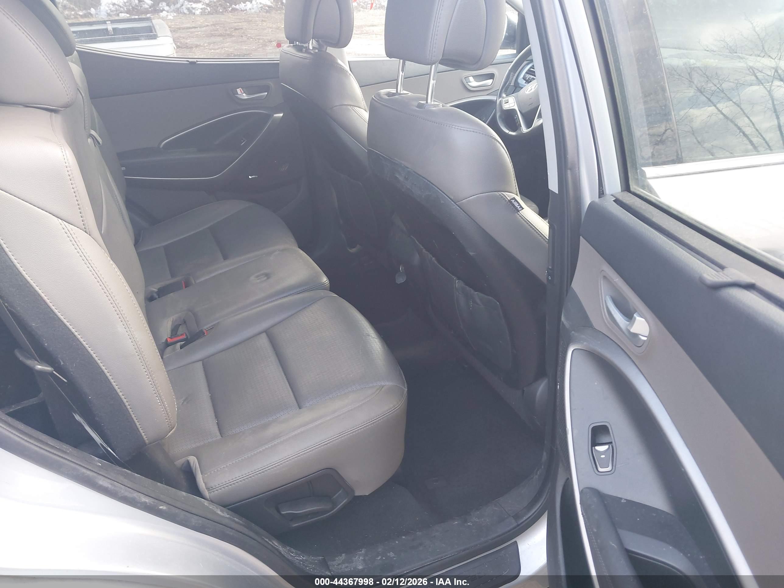 HYUNDAI SANTA image 8