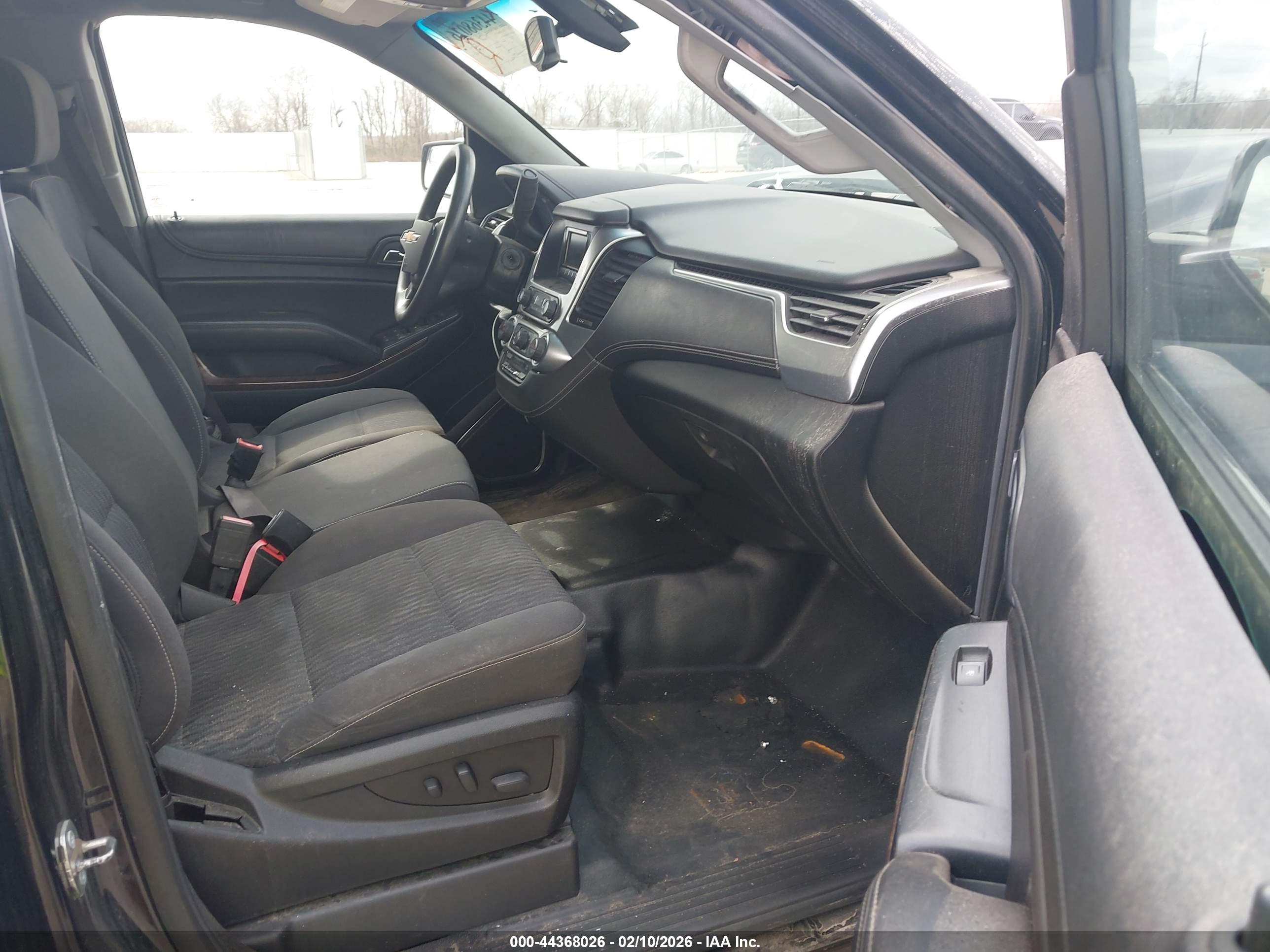 CHEVROLET TAHOE image 5