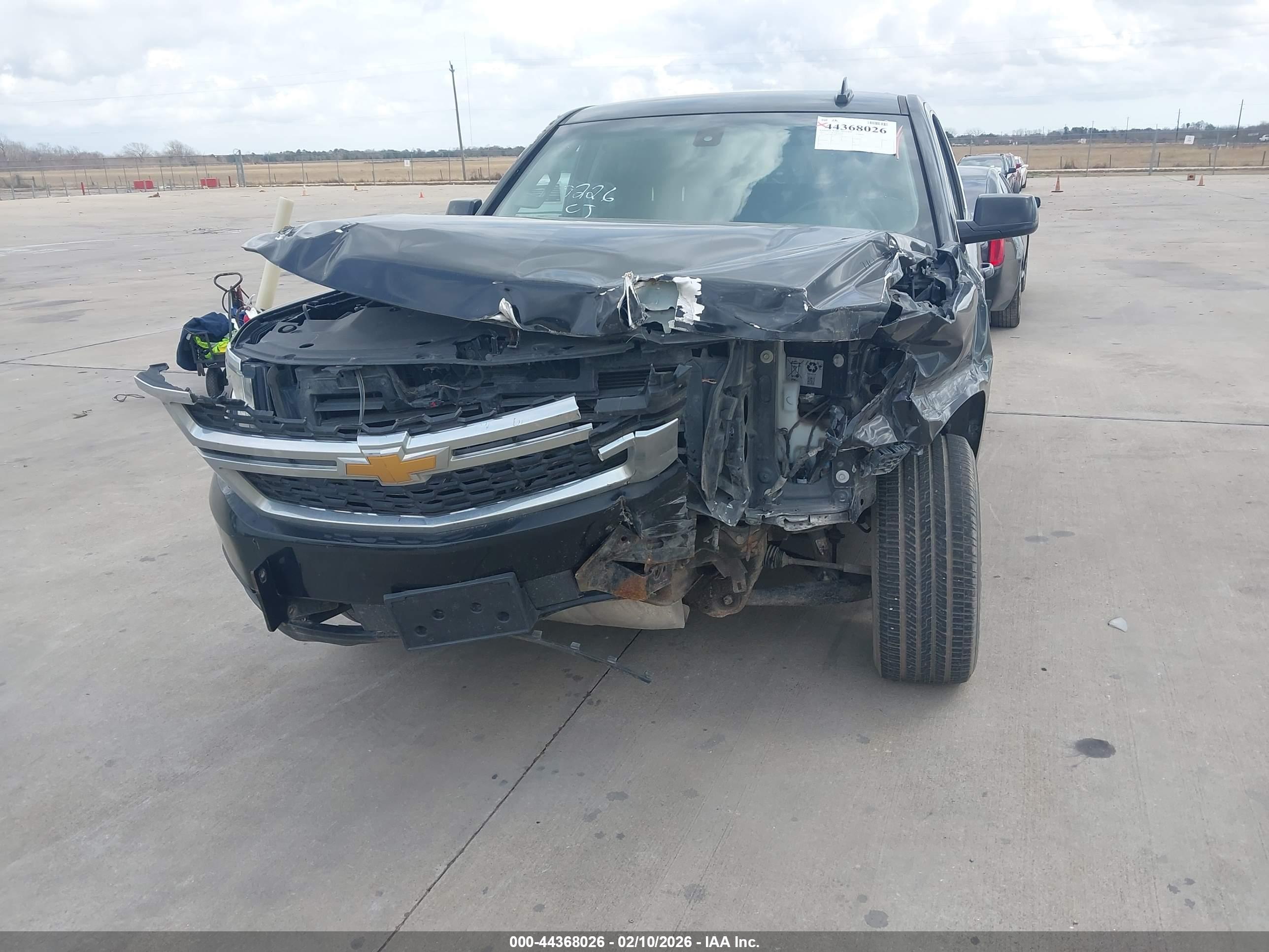 CHEVROLET TAHOE image 6