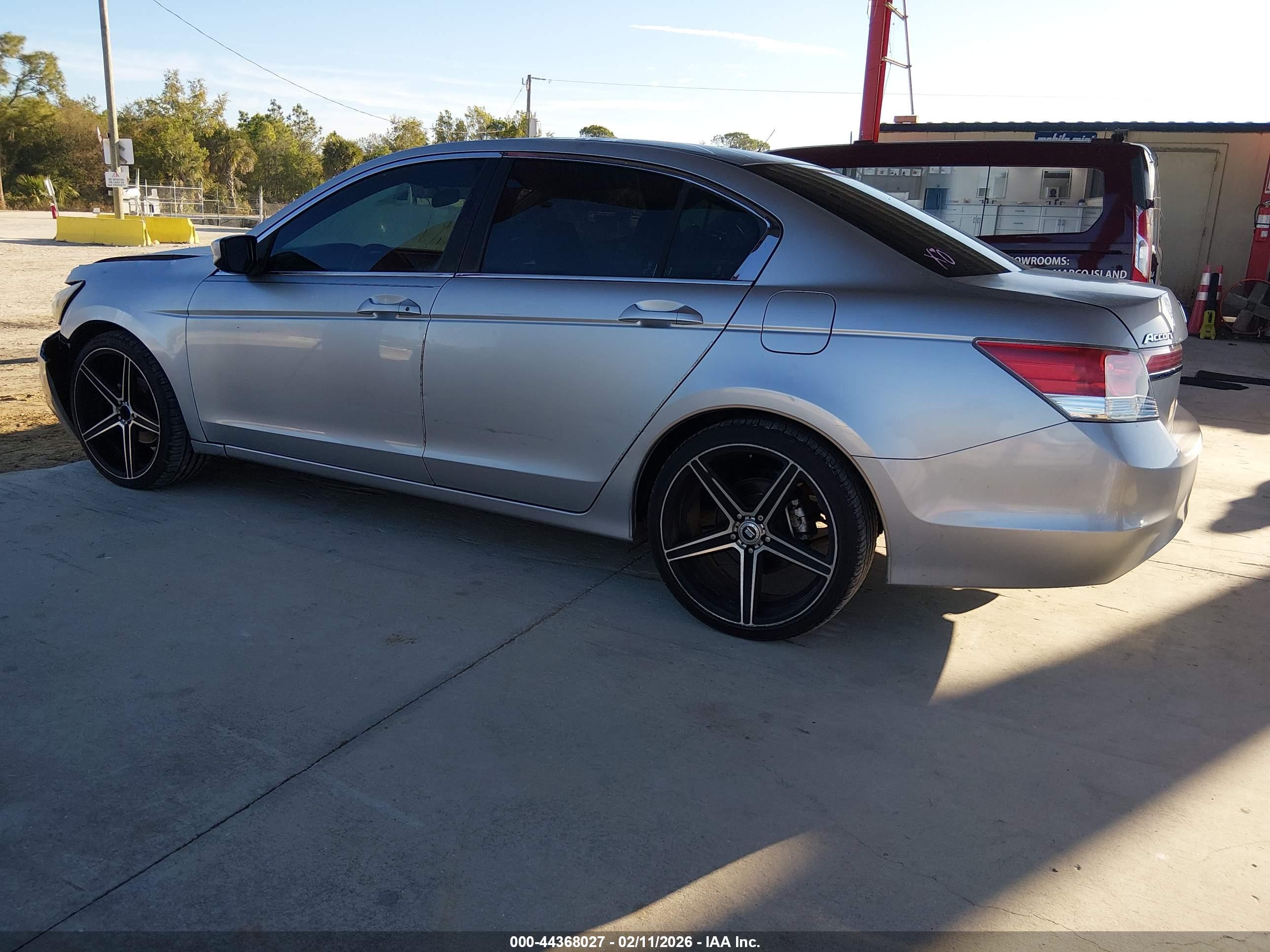 HONDA ACCORD image 3